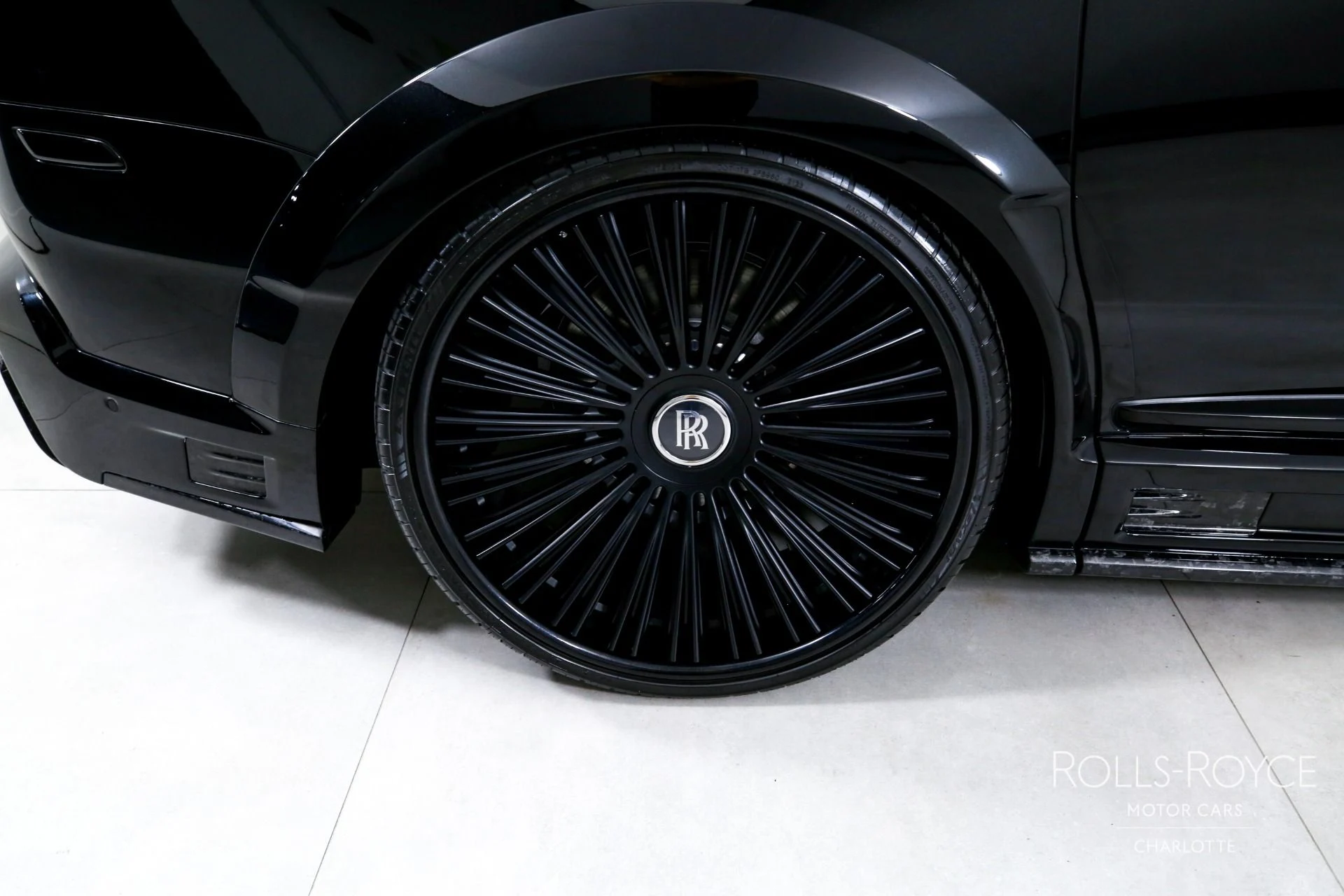 mph039_2830167667_Used_2024_Rolls_Royce_Cullinan_1764777967_45c9e65539