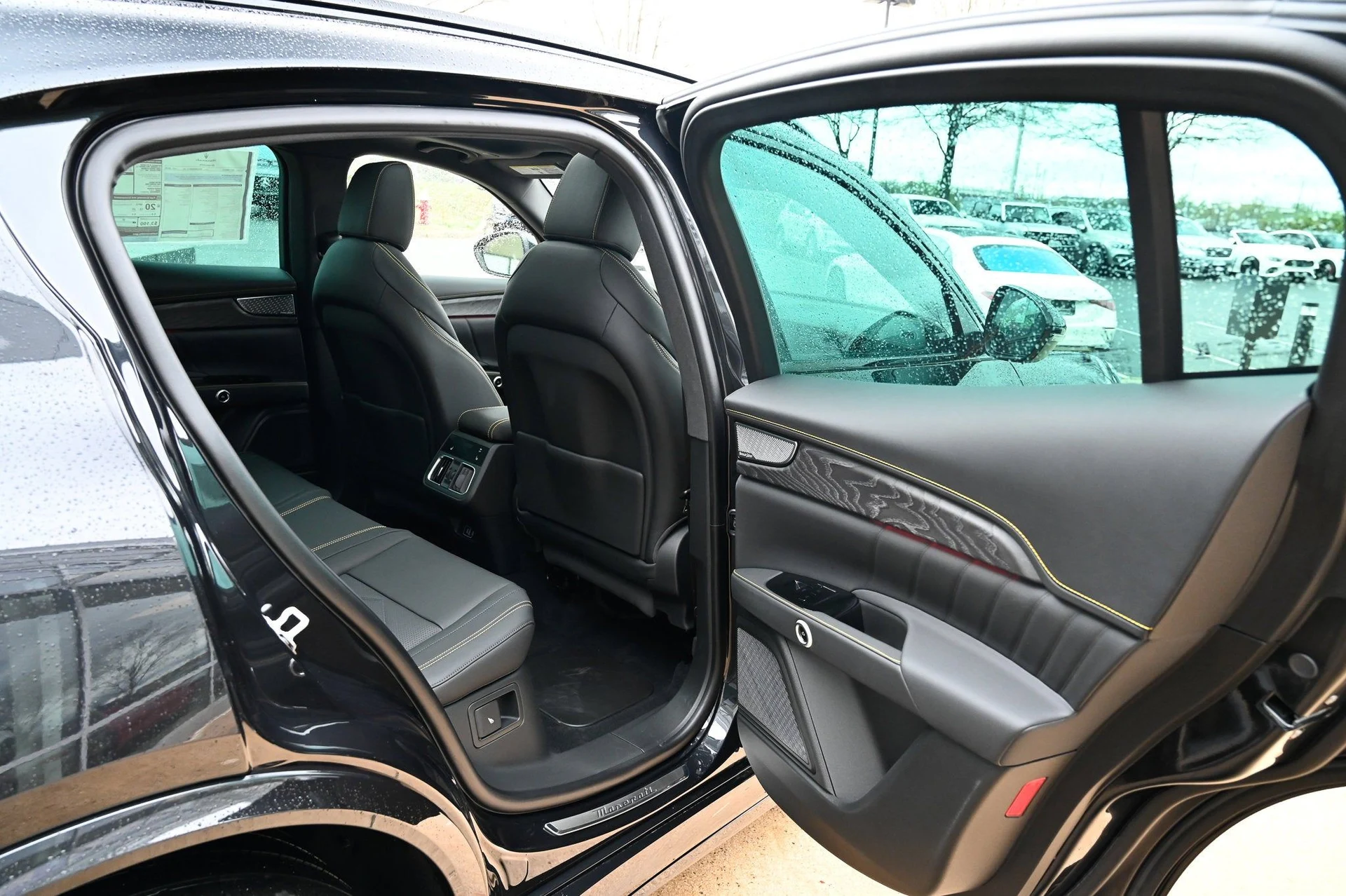 mph039_2837725998_488f50e57d99425686373697b08492af_7652fd8530