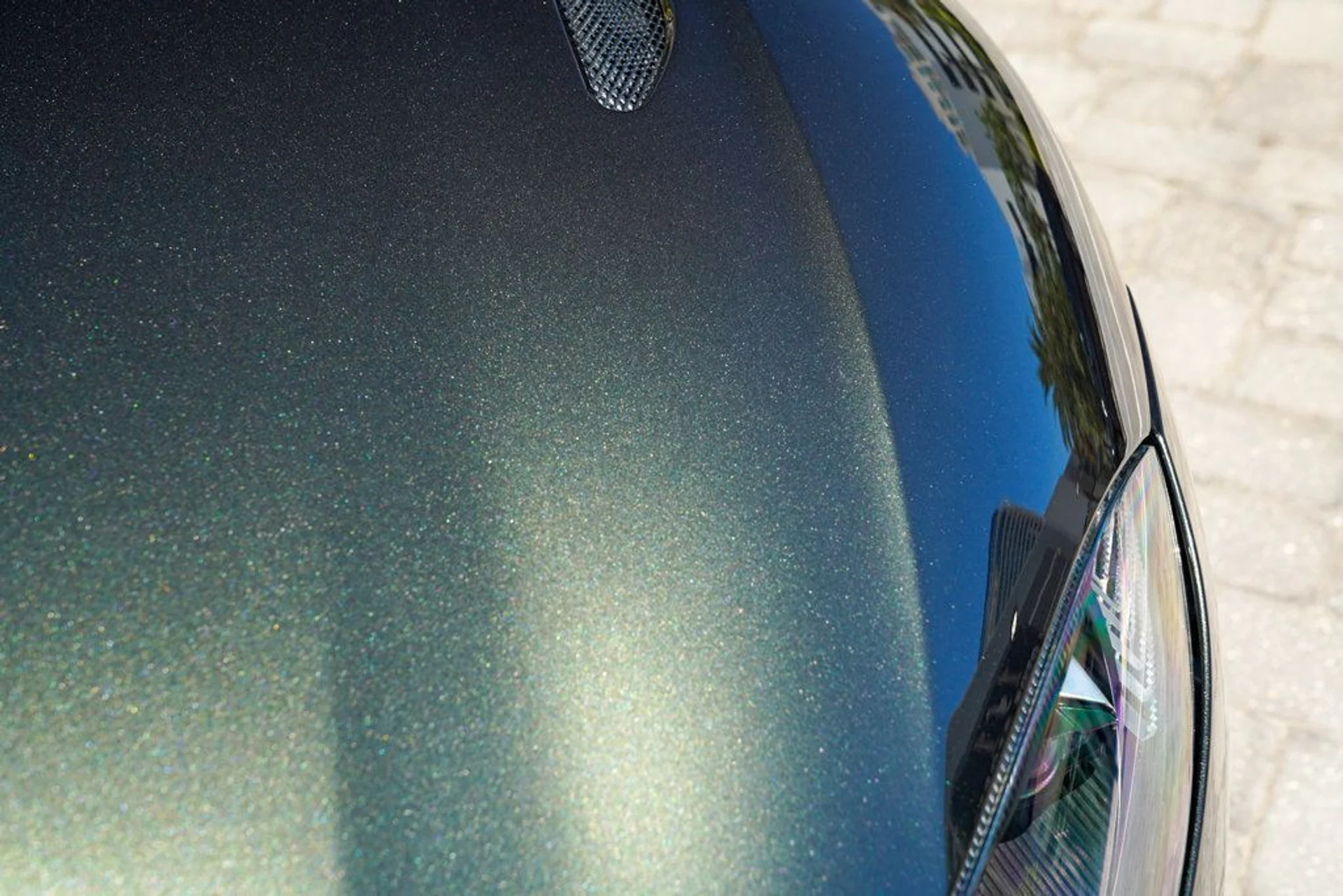 mph039_2864289551_used_2021_aston_martin_vantage_coupemanual_14354_22900621_40_1024_d4c62d4b4f
