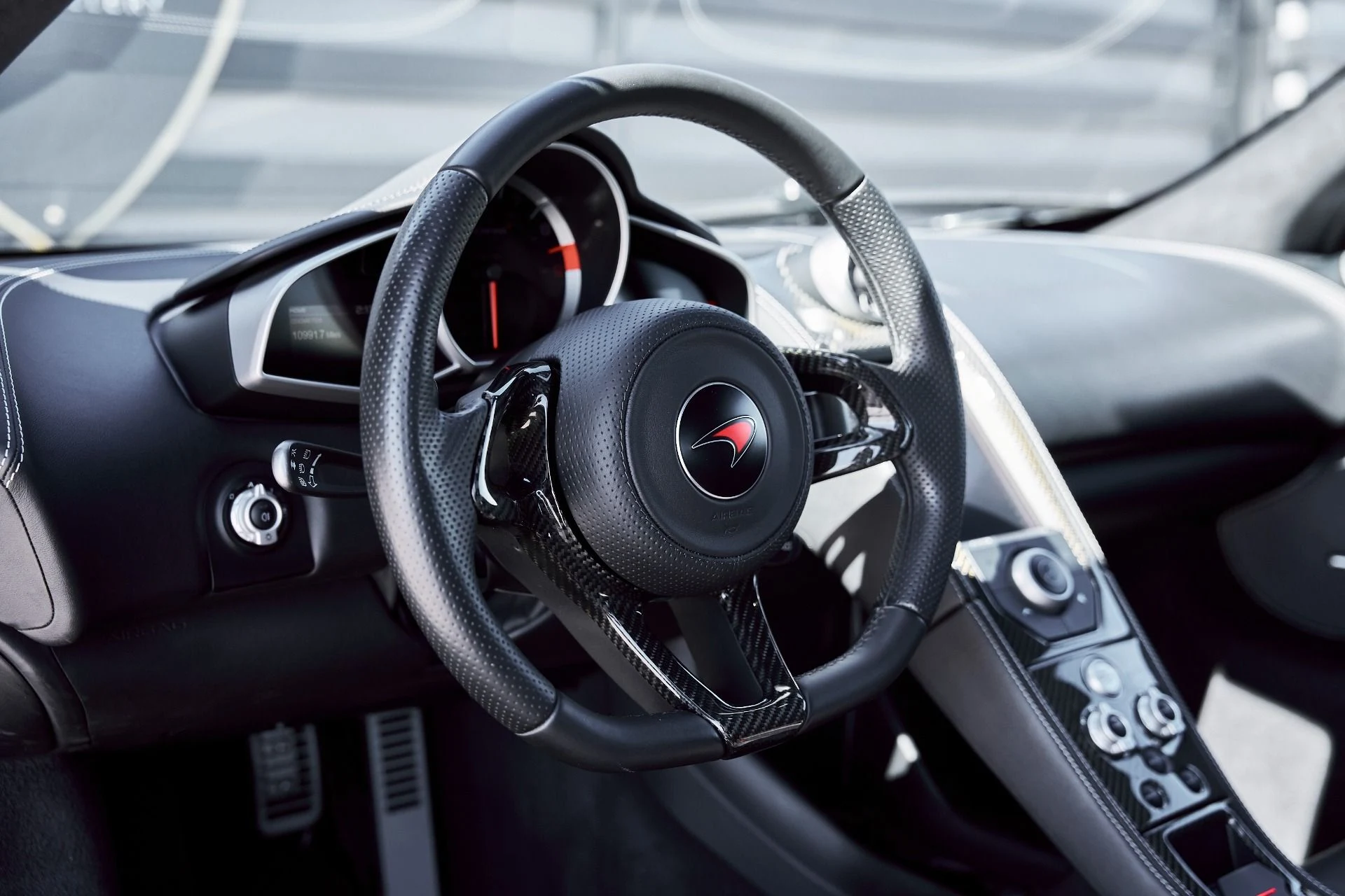 mph039_28643126_Used_2012_Mc_Laren_MP_4_12_C_Base_1772743105_3a70c1c461