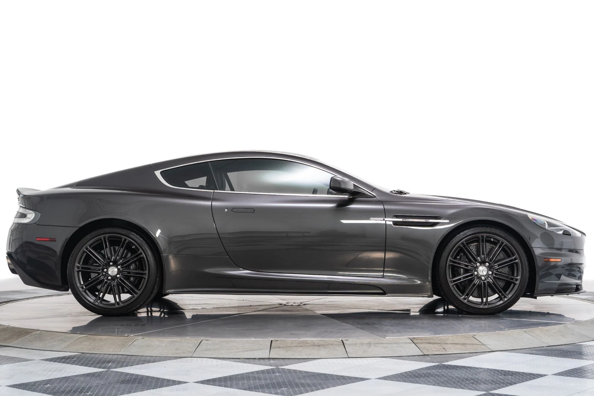mph039_286645235_Used_2009_Aston_Martin_DBS_1753978319_be08c0e3aa