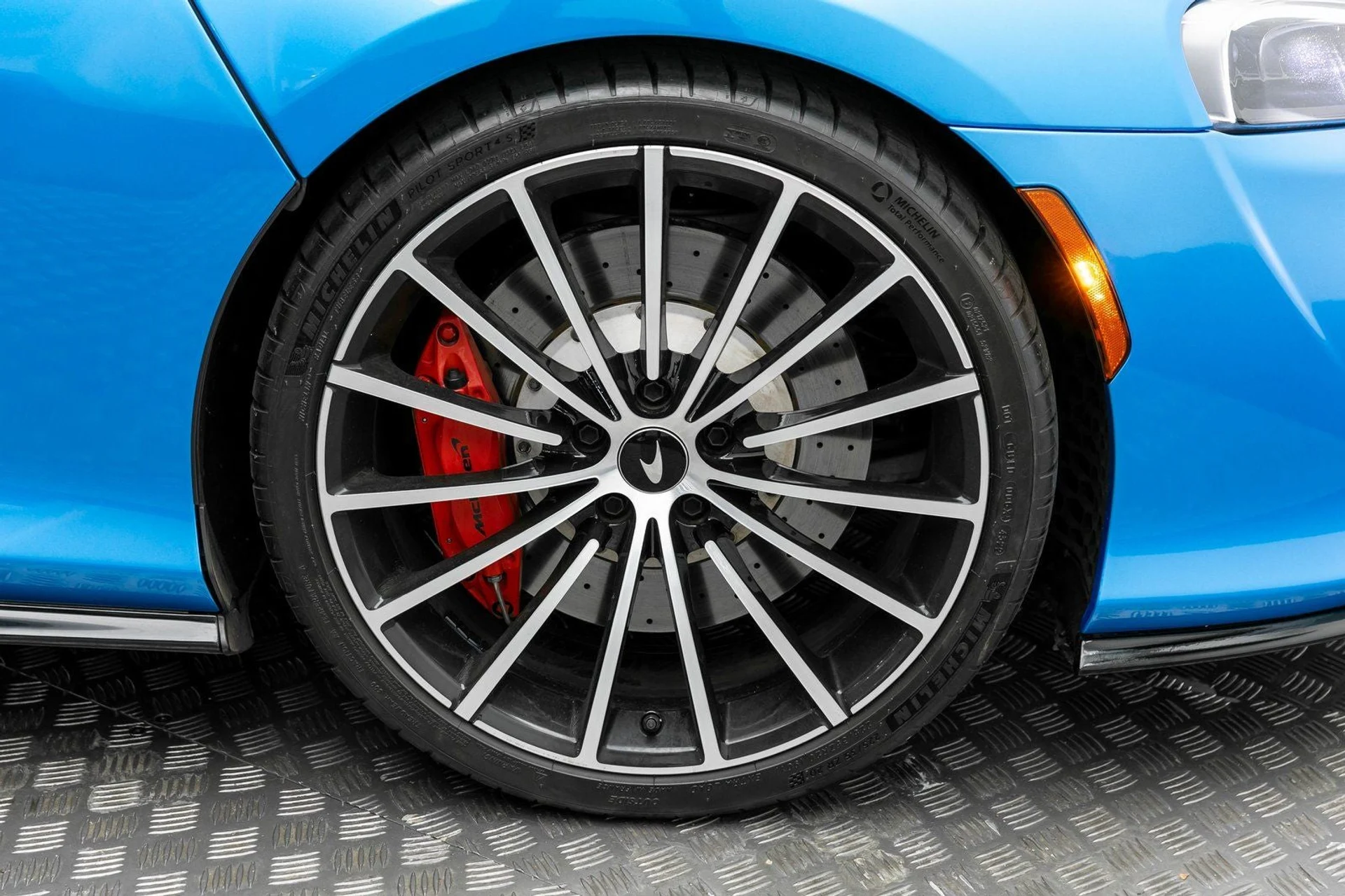 mph039_2870403484_40_dab8df56ee