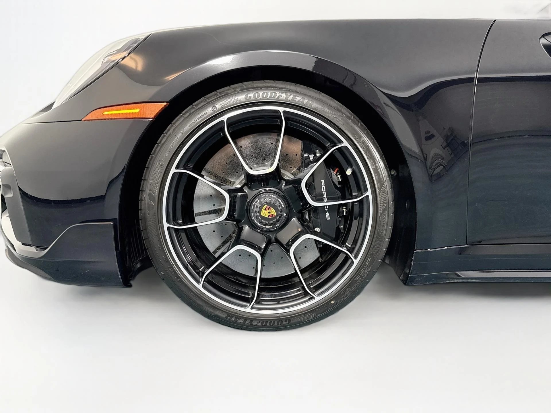 mph039_2874050887_Used_2021_Porsche_911_Turbo_S_1787123366_053fa1dd31