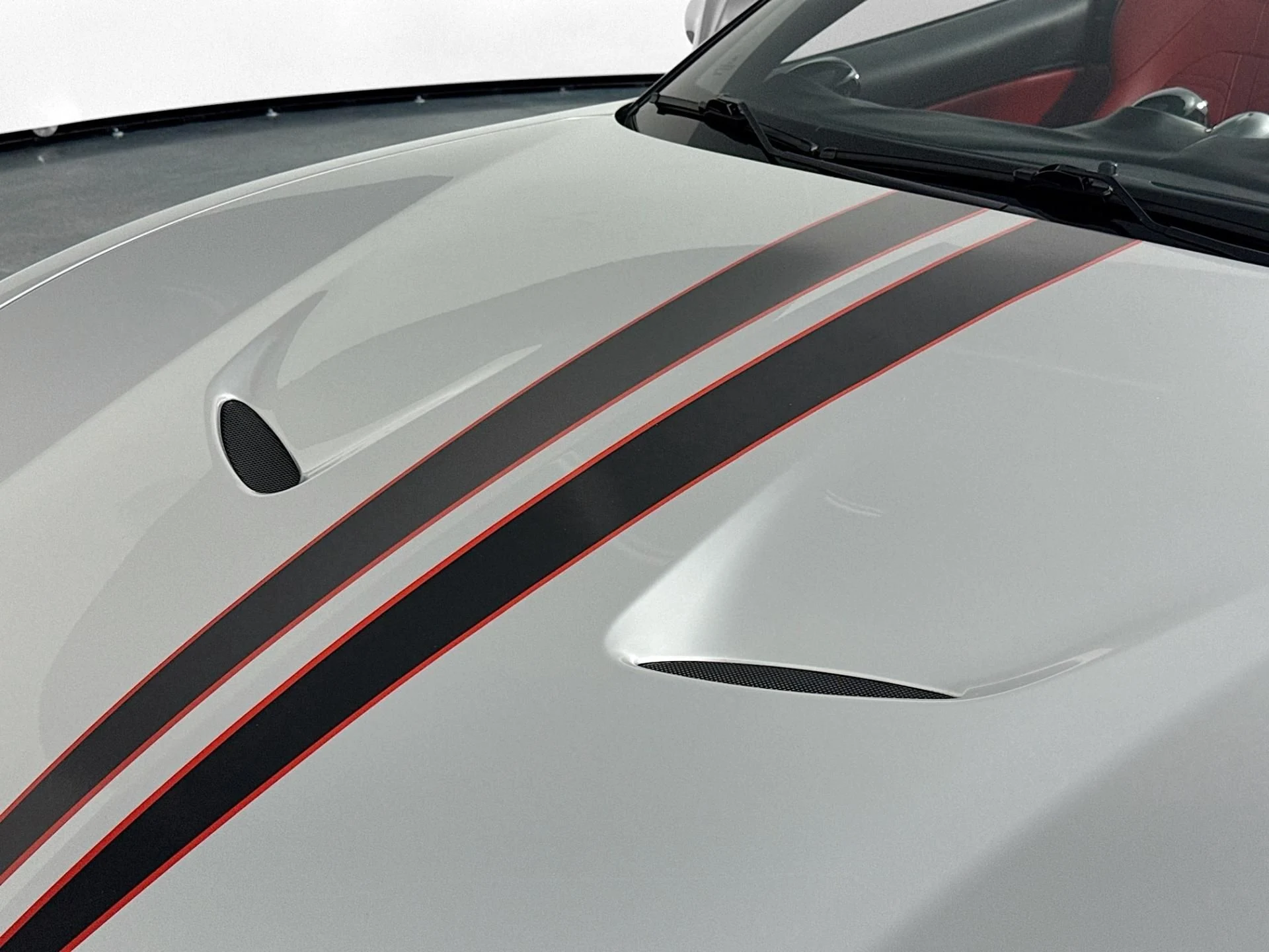 mph039_2875350556_Used_2015_Ferrari_California_T_1782334352_0dcee1a60d