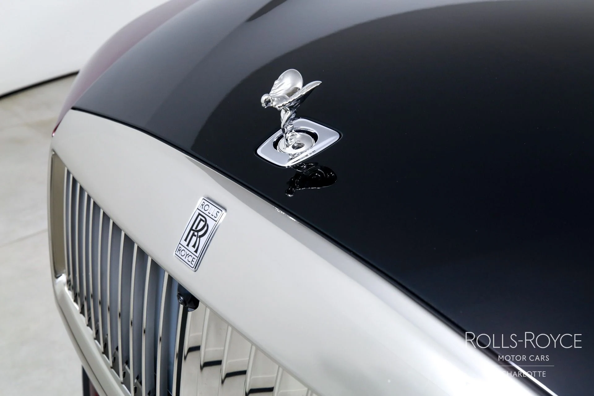 mph039_2885638853_Used_2024_Rolls_Royce_Spectre_1750451753_f09952b31d