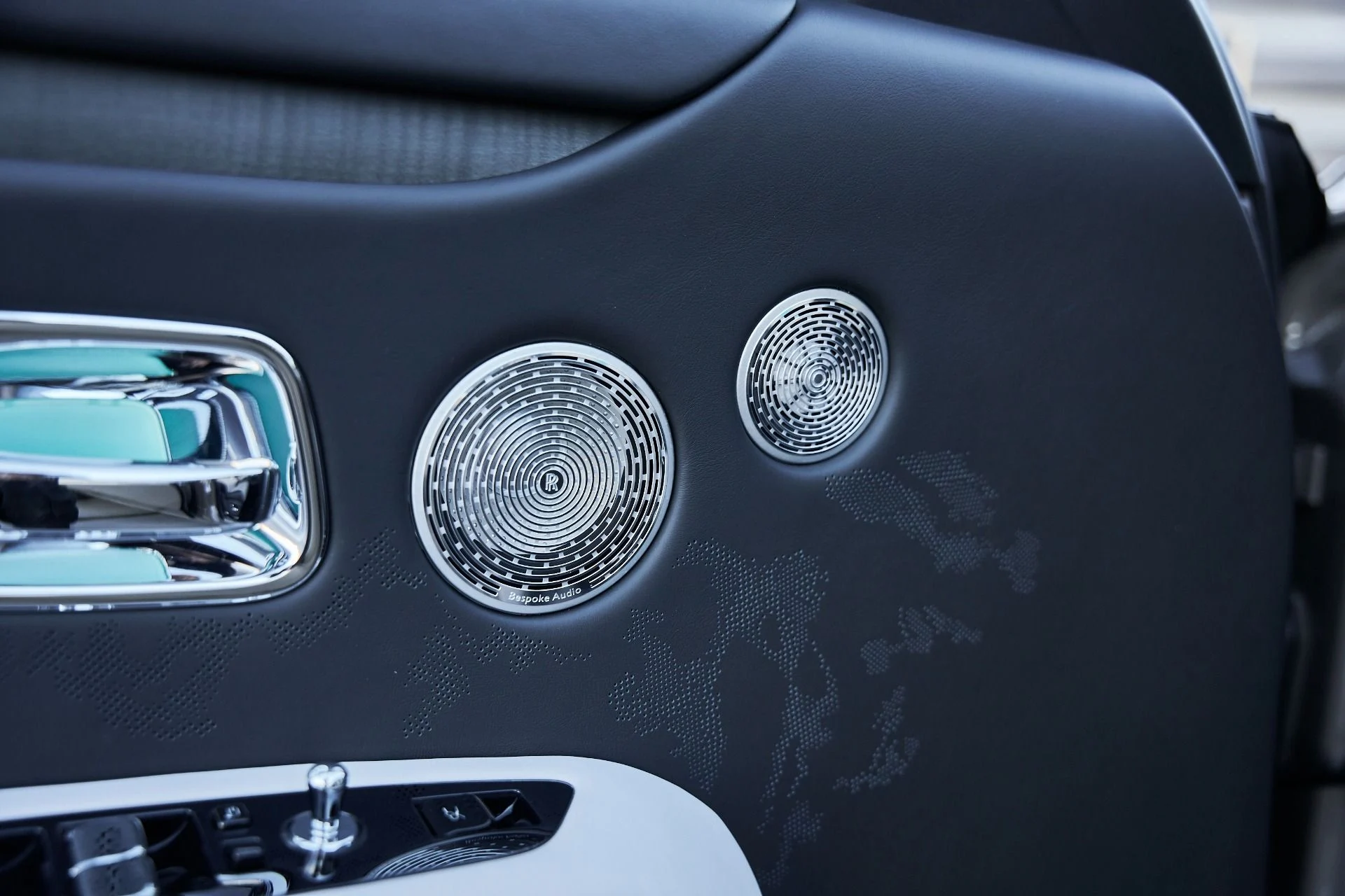 mph039_2886044800_Used_2025_Rolls_Royce_Ghost_Base_1770087445_c108e02317