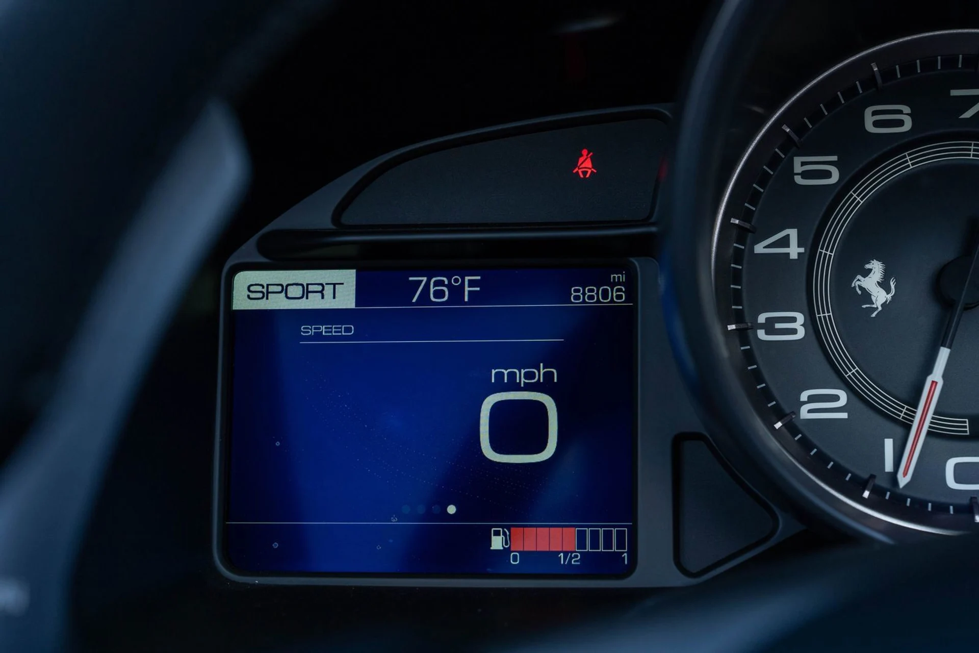 mph039_2921985189_b29c5a935180417da3a9240cff9d271d_b23c30869b