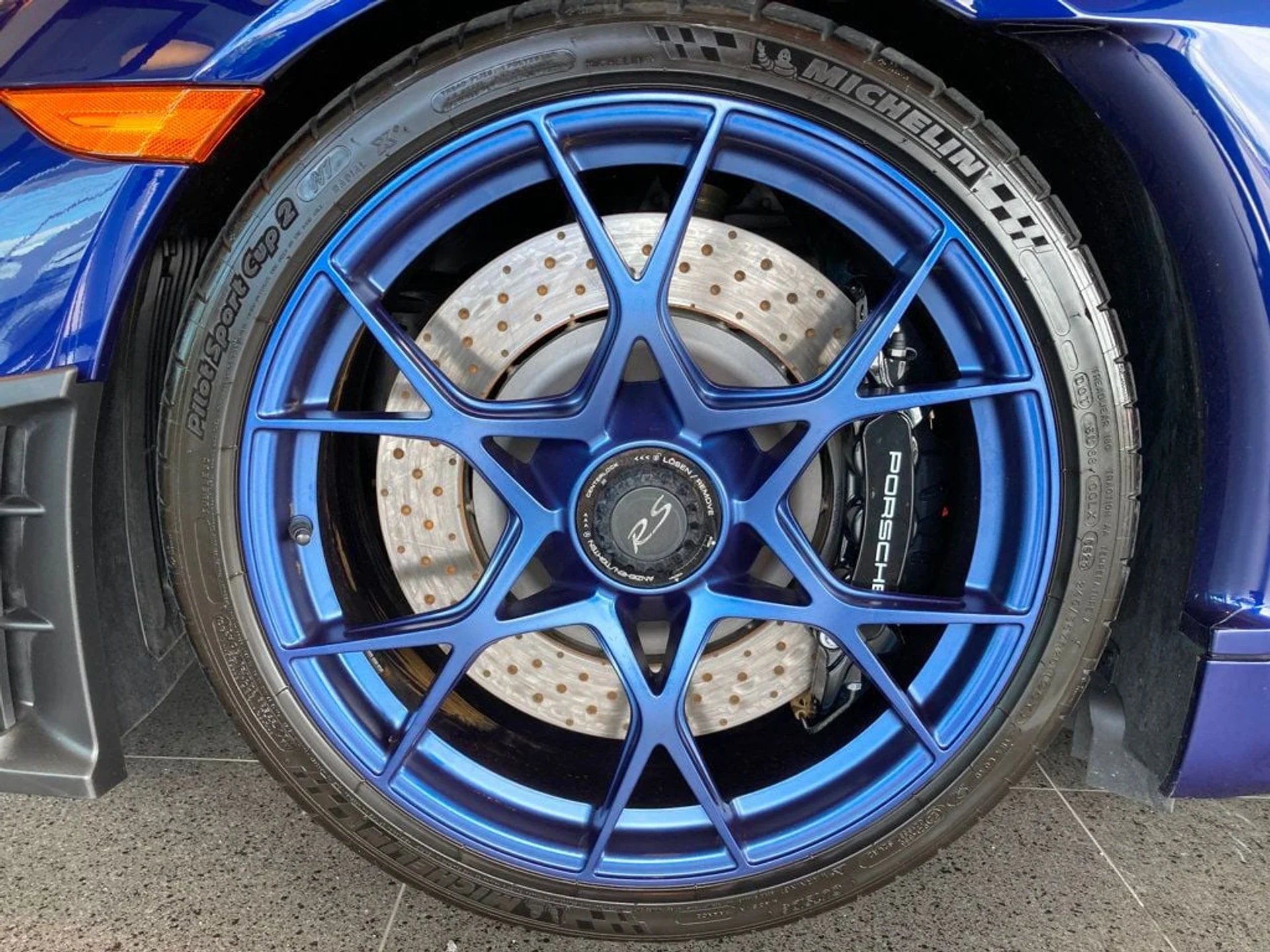 mph039_2937396544_03718a128cc7970b2f1d7f7b3707a747_3ffe086665