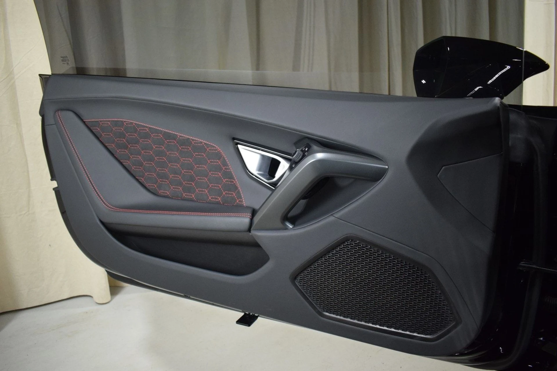 mph039_2939530472_e241a55921a12de24bdcb70e68a3f9f5x_4de9249081