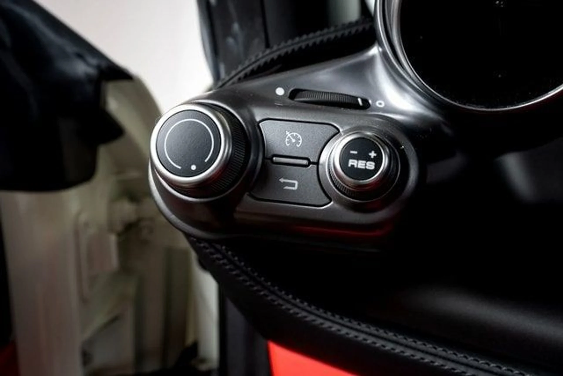 mph039_2945535240_dbaf67e82f5dd832eb04843e388a7dcdx_e8b1a1002a