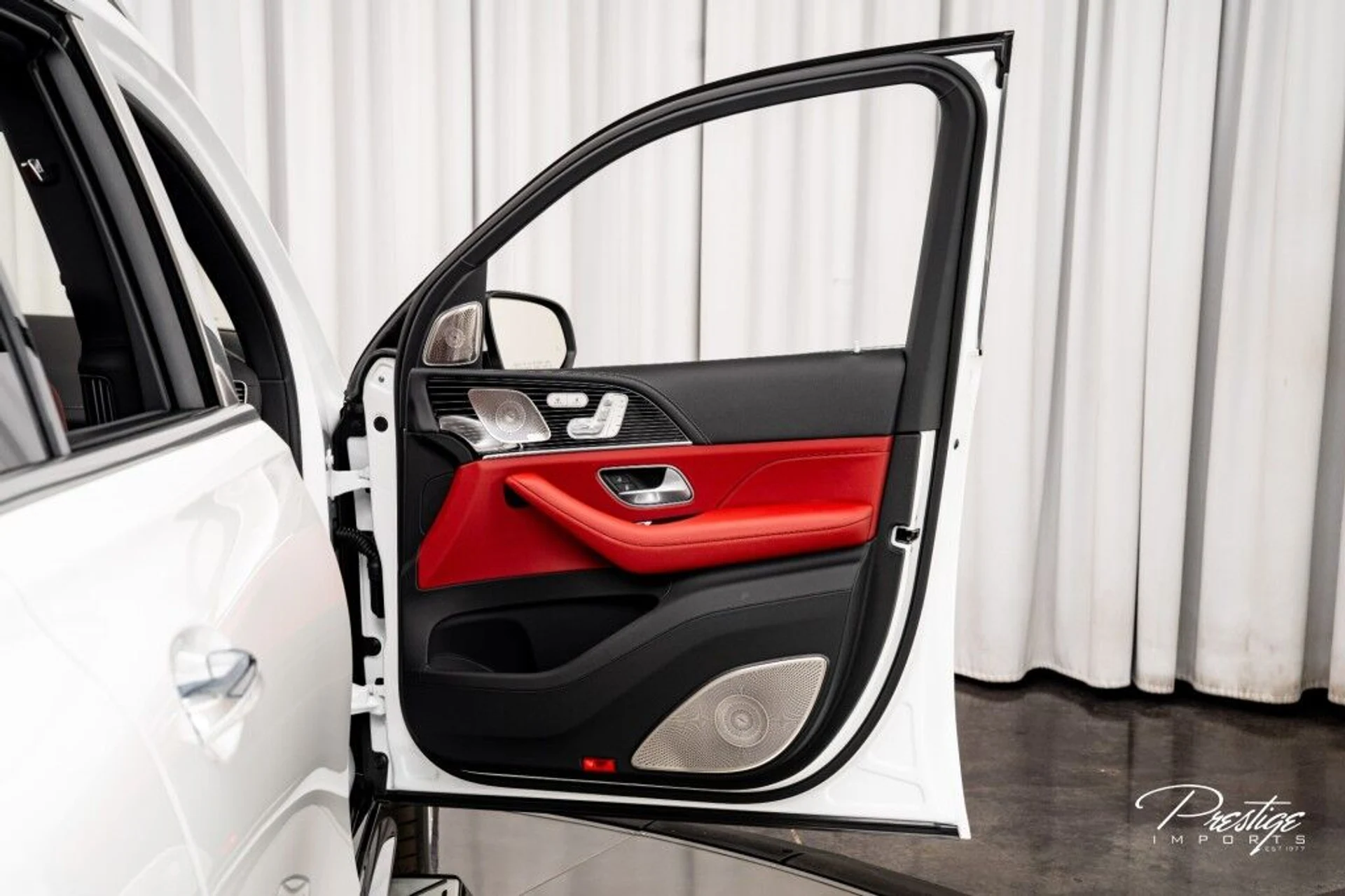 mph039_2949062426_3215217553dfa2aff6620b6d32b84f09_1873dee1b3