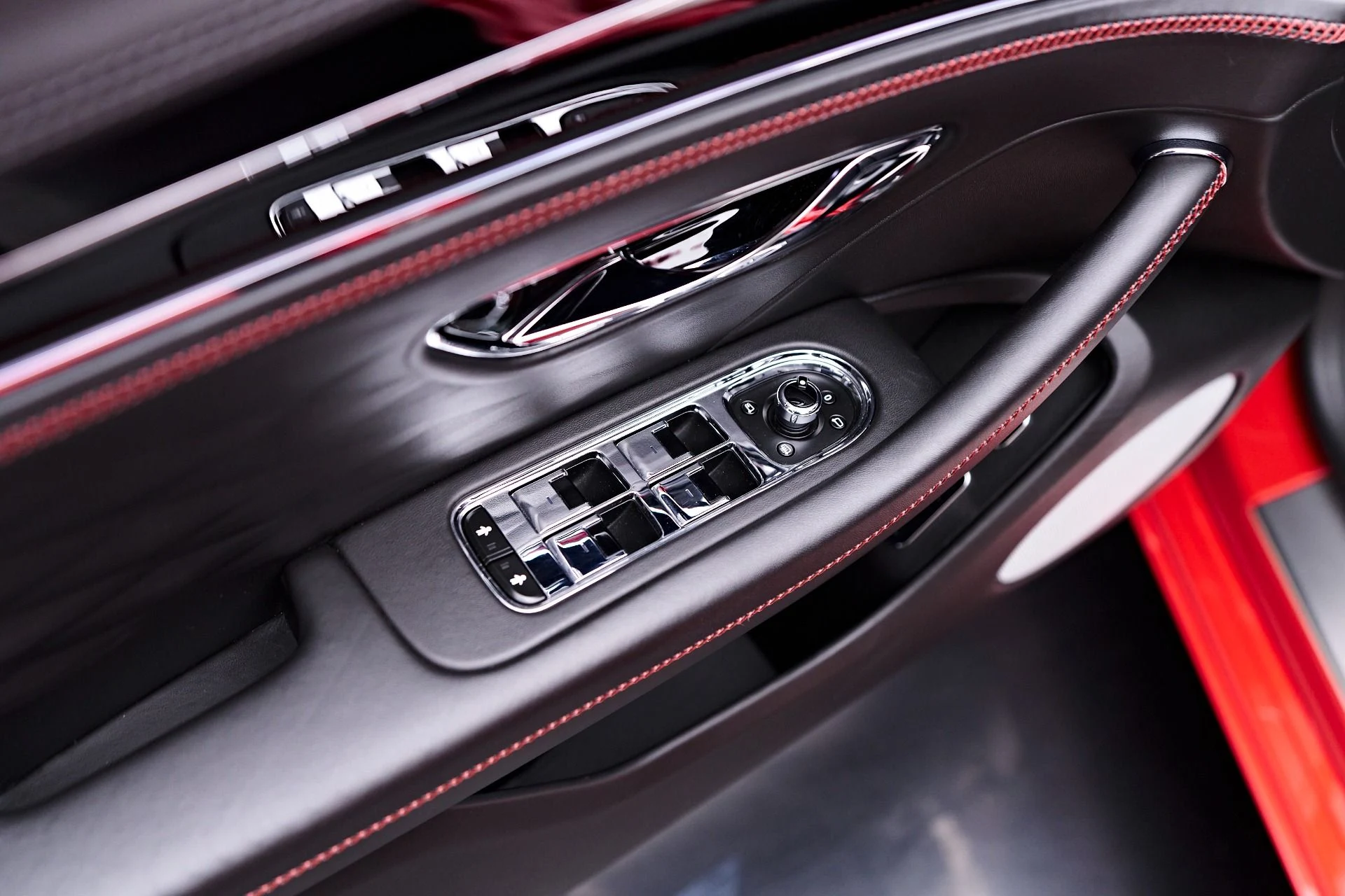 mph039_2949396096_Used_2021_Bentley_Flying_Spur_W12_1754099984_48c8879b9d