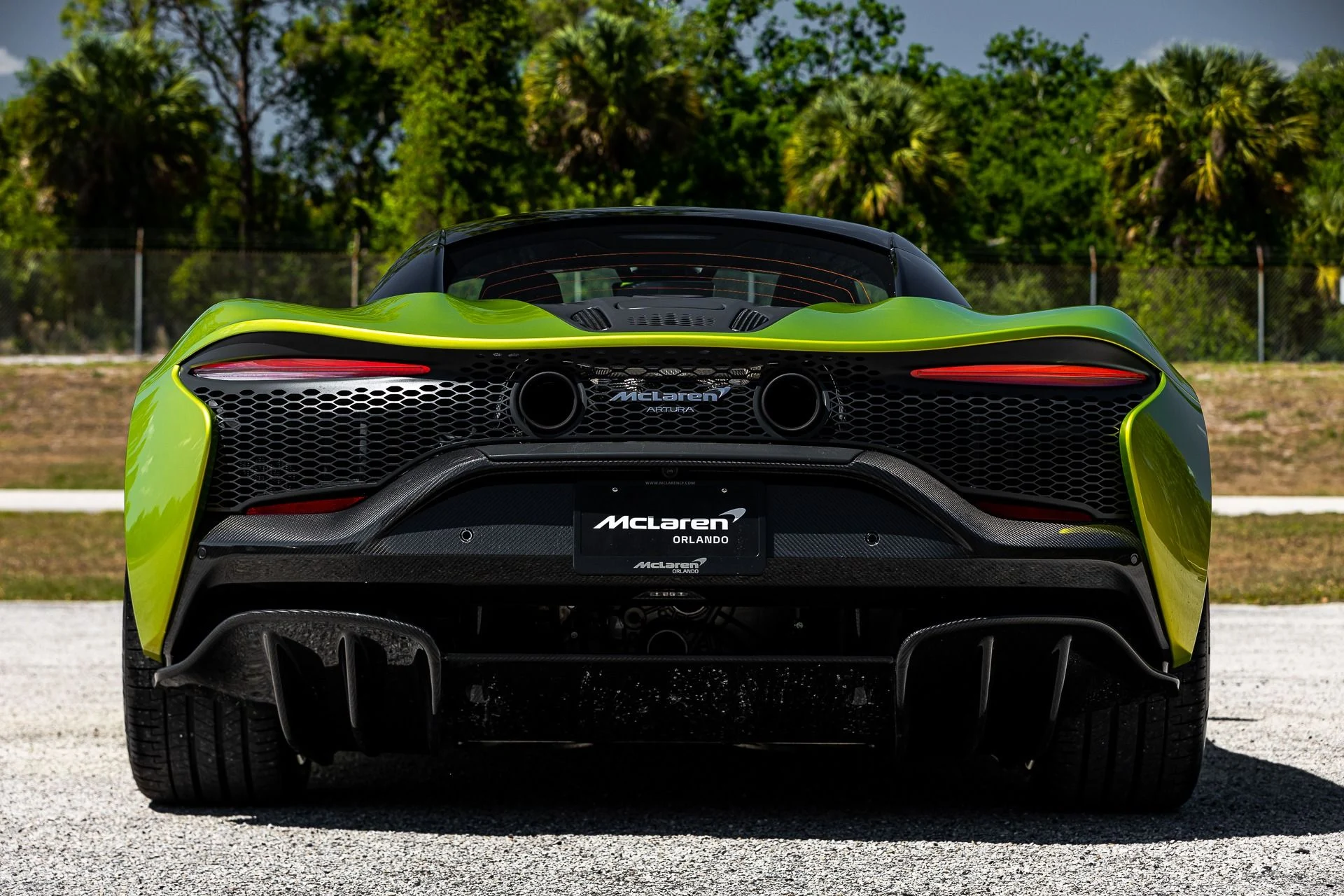 mph039_2958215407_287_p40_l_3444507545