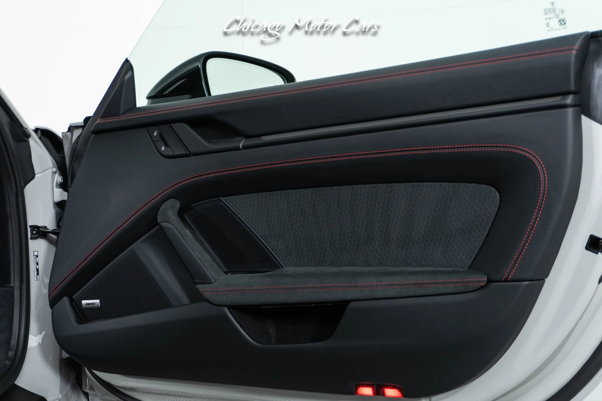 mph039_2985195110_13072_p40_l_7087987aa0