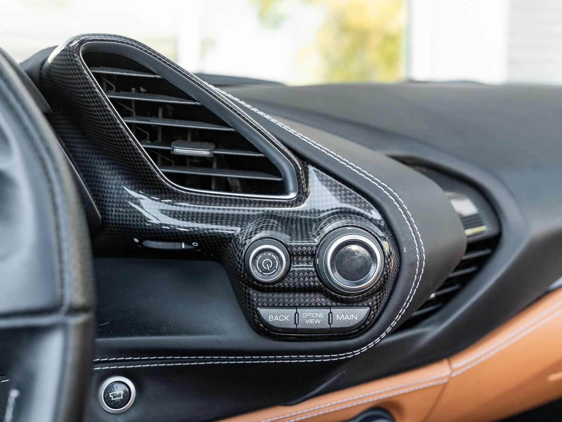 mph039_2989727259_Used_2018_Ferrari_488_Spider_Convertible_1771927254_16fa263e01