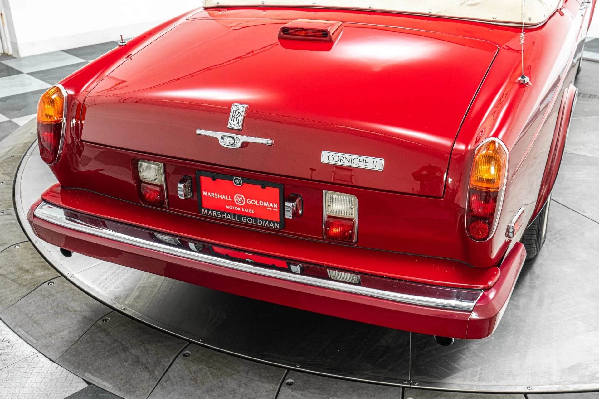 mph039_2998633962_Used_1987_Rolls_Royce_Corniche_II_1780955693_ea979adbaa