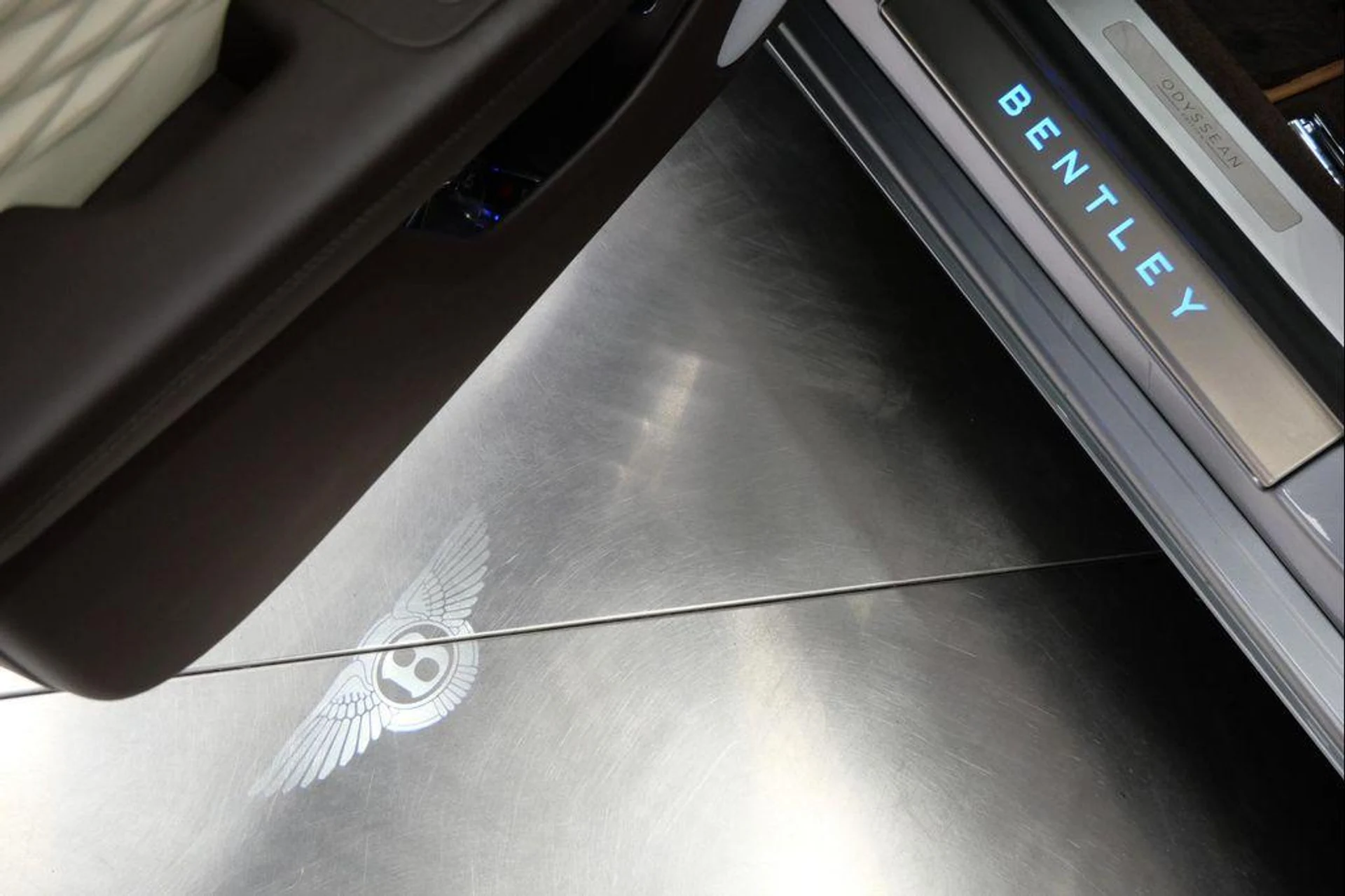 mph039_3000451880_g_F3s53xm7_W1j5o_NN_Faz_XY_0n_B2a_U_cadb2af6a9