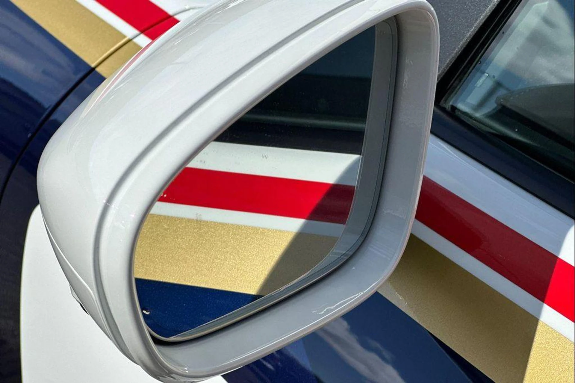 mph039_3015568105_ws_Cs_Sr_Ozk_N_Czi_E5_KE_Jvc_Aaa_RI_9689eb4e74