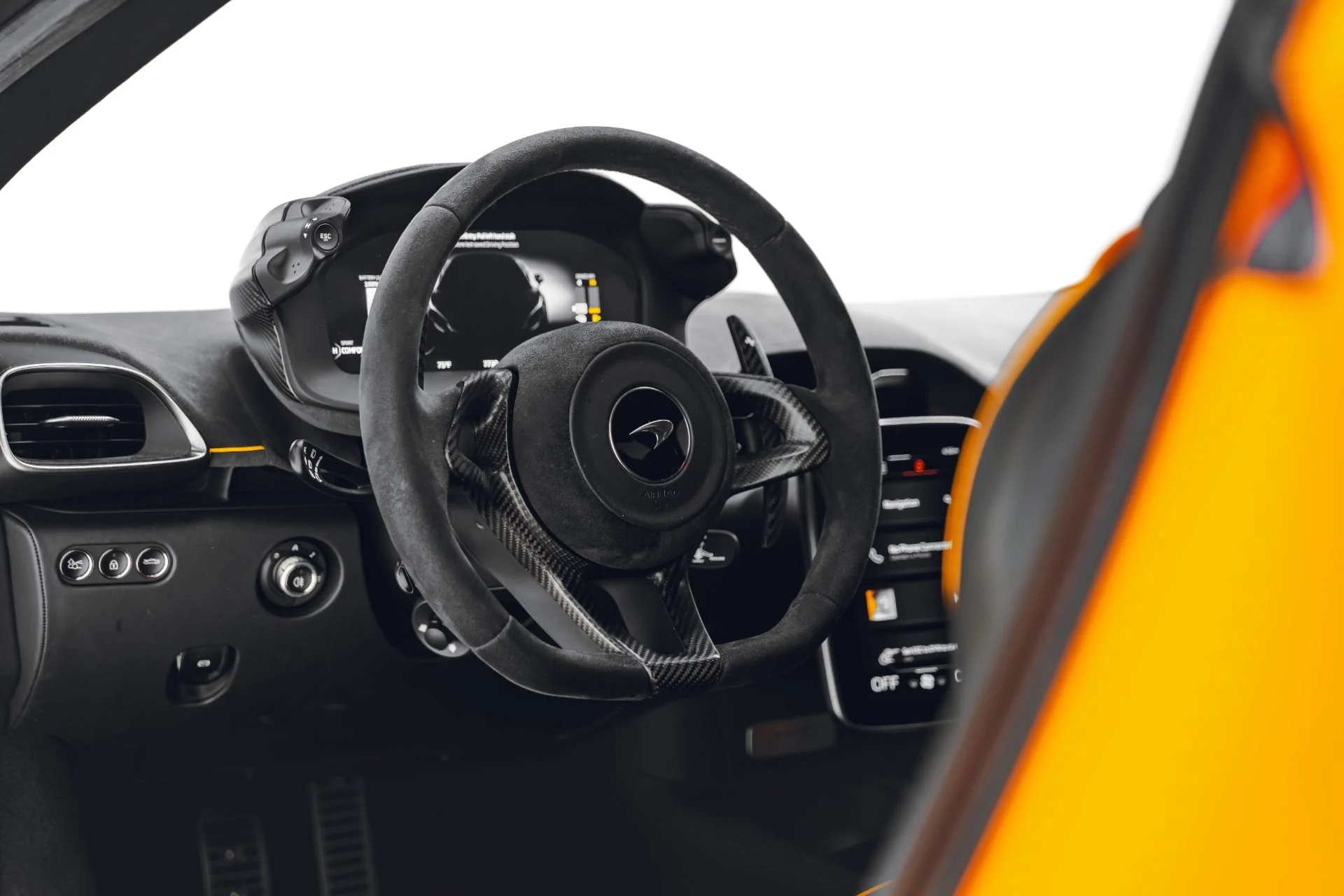 mph039_302354741_Used_2023_Mc_Laren_Artura_Performance_1782412606_206118fab4