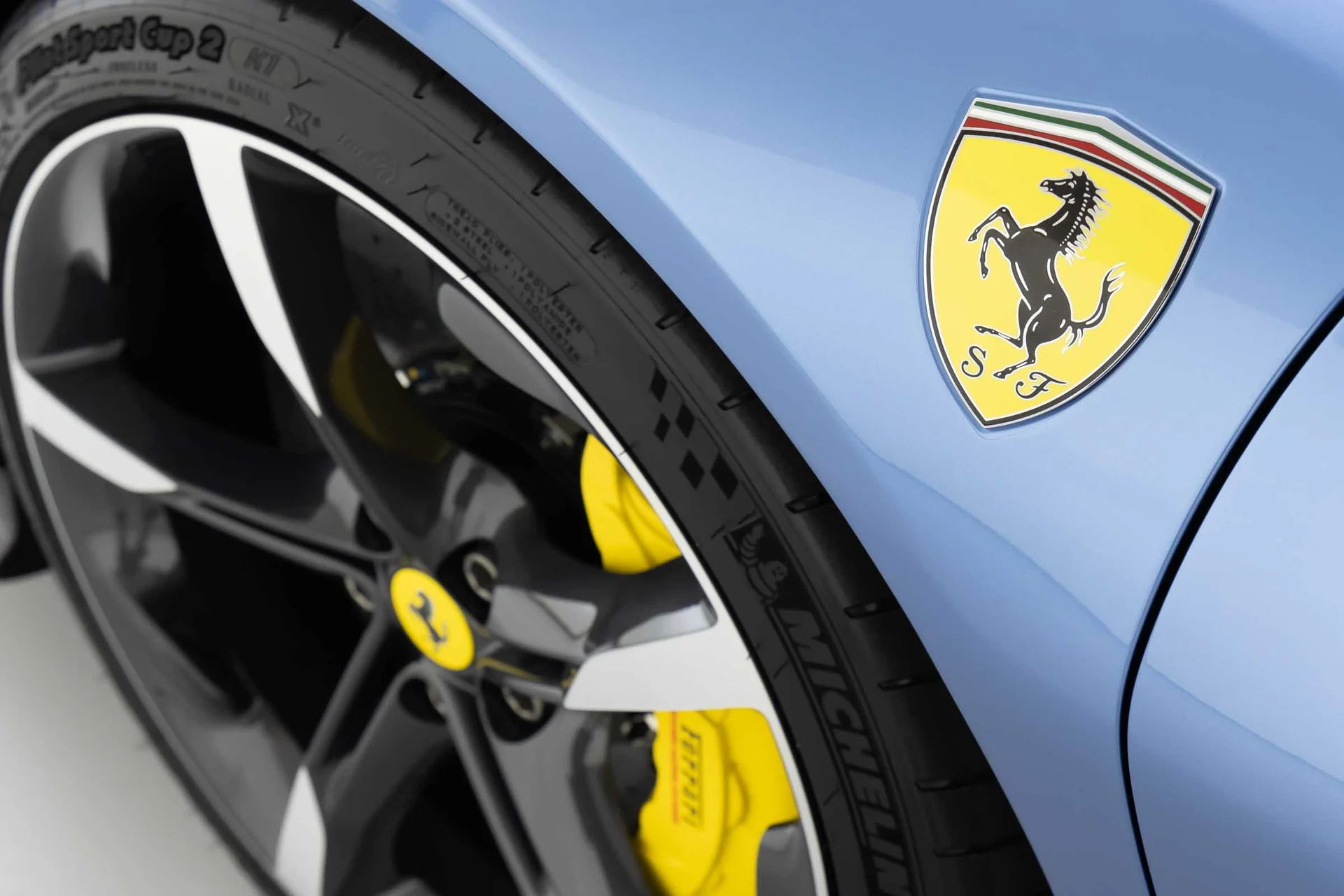 mph039_3028376427_6b78ccae45554b988b5e6ac208e27b75_db44e3b53e