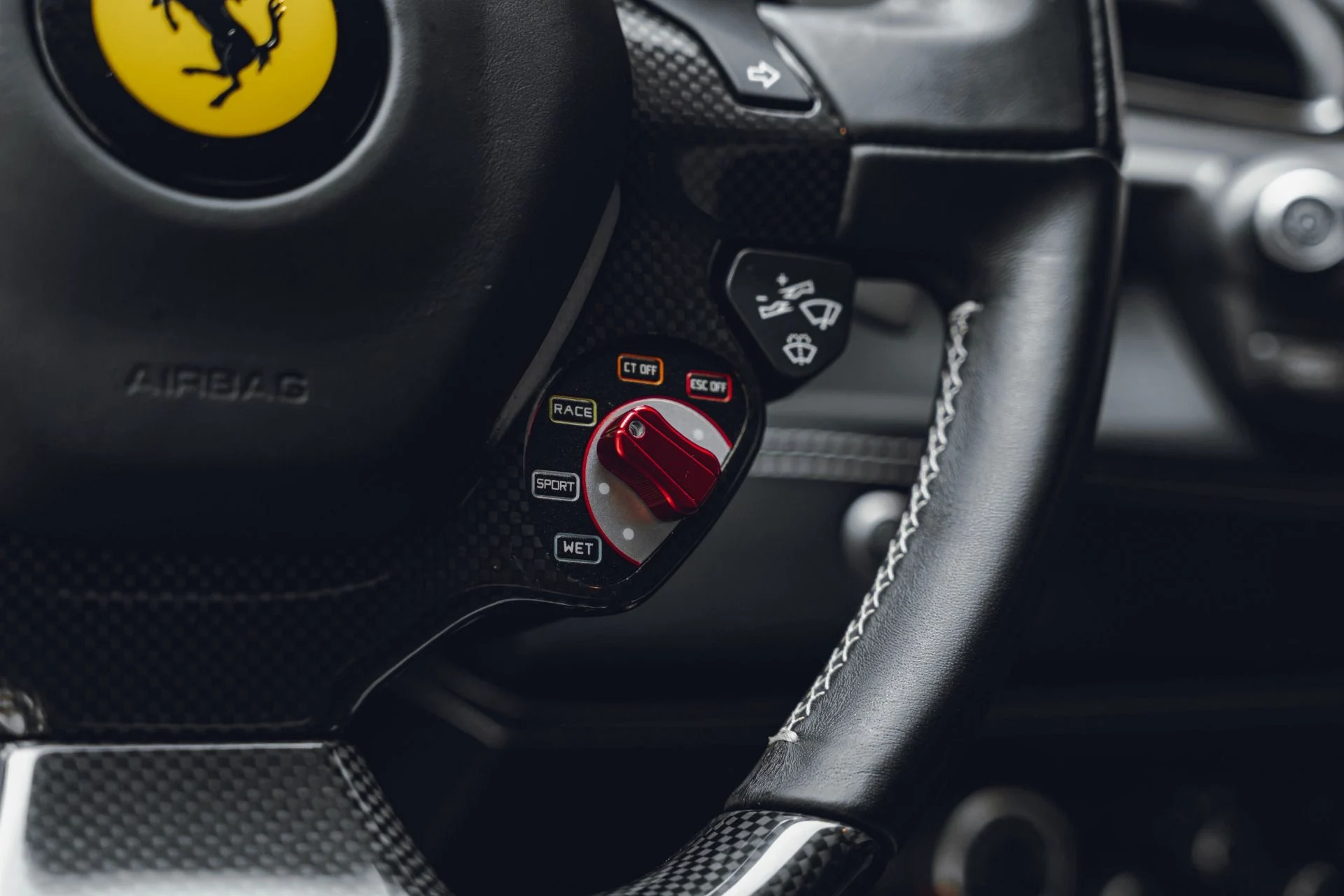 mph039_3030122181_Used_2018_Ferrari_488_GTB_1781823538_c354191732