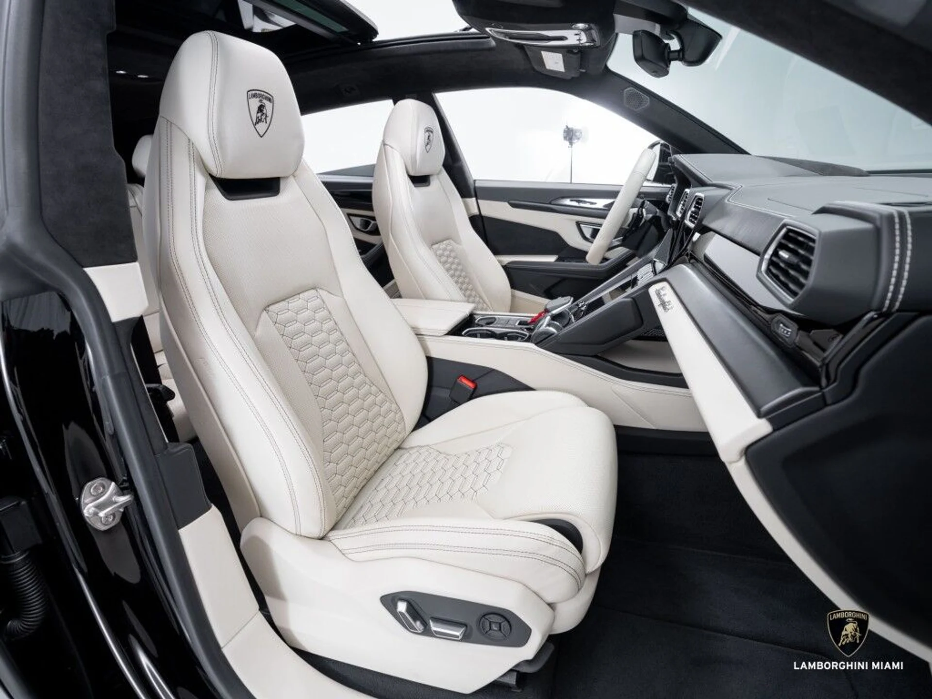 mph039_3032843181_4989fc06ad24952a43519345c0517956_26e742853d