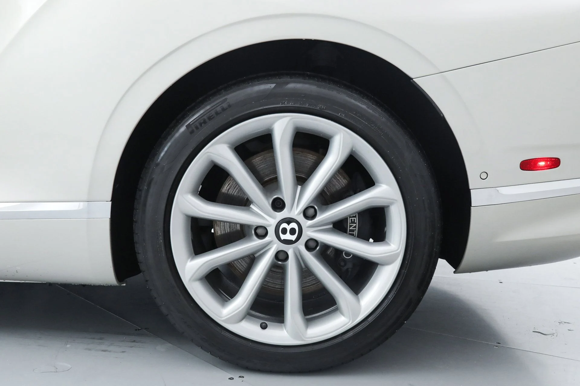 mph039_3034261723_36990f970c67f29cc7f45cb56ac01c04_d83640fed6