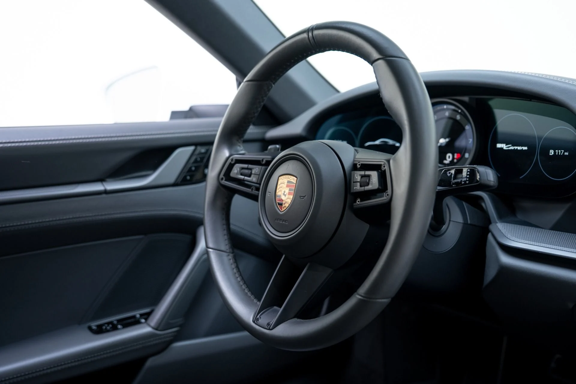 mph039_3046492240_Used_2020_Porsche_911_Carrera_1769107176_ca47761783