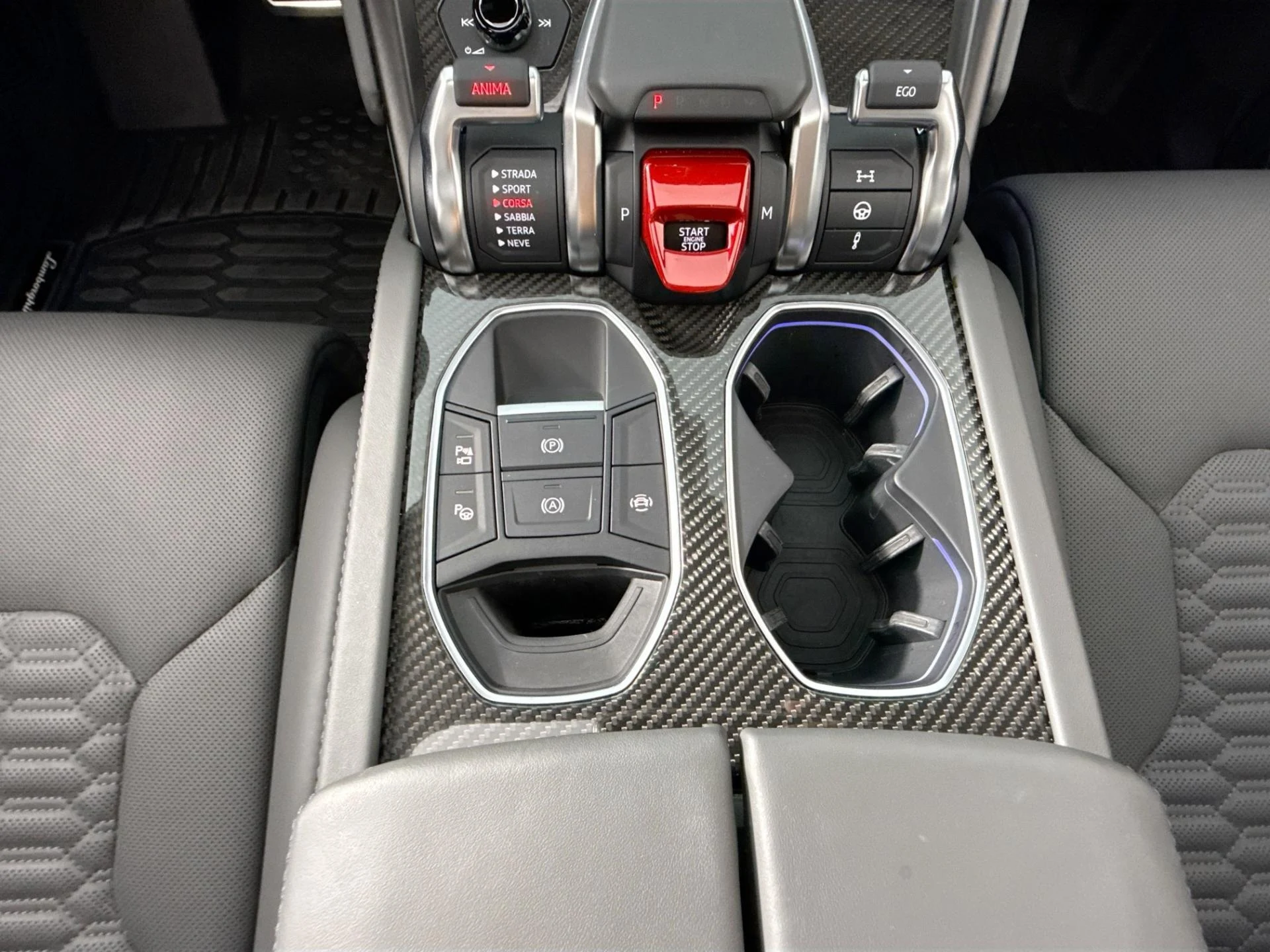 mph039_3049963367_Used_2024_Lamborghini_Urus_S_1784150929_4630ad5070
