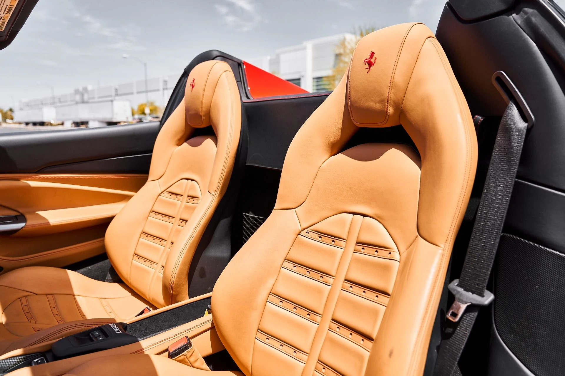 mph039_3053893584_Used_2021_Ferrari_F8_Spider_Base_1780443710_21bc39689d