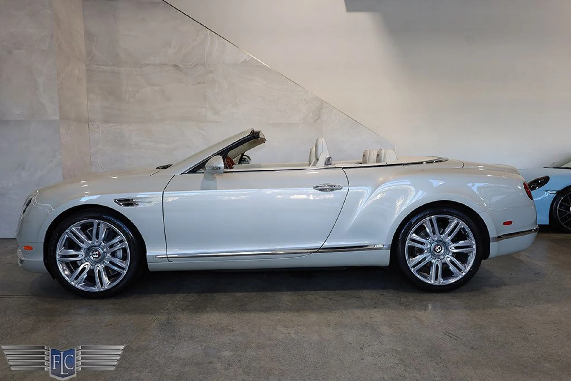 mph039_305513859_used_2017_bentley_continental_gtcv8convertible_9689_22989764_40_1024_6bfe40eddf