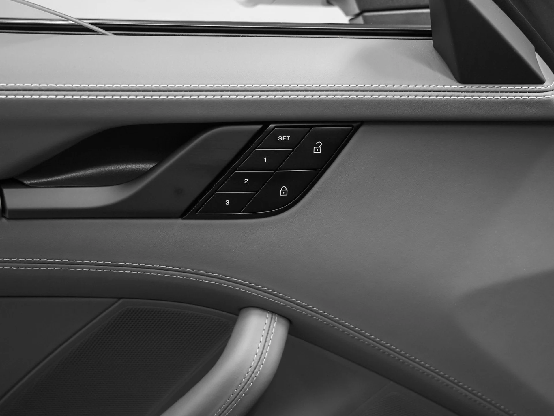 mph039_3061984826_40_884f915f48