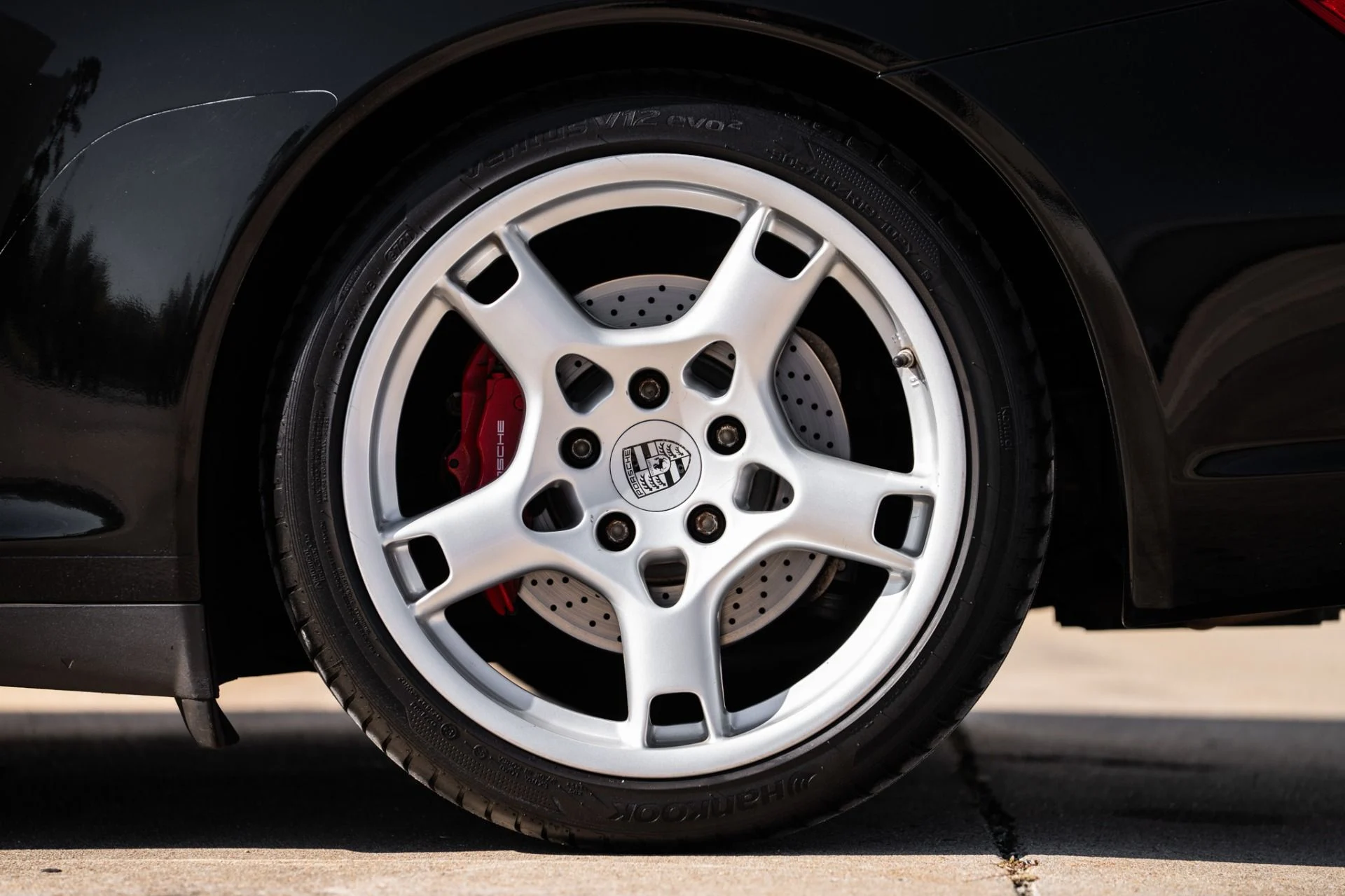 mph039_3063257647_Used_2006_Porsche_911_Carrera_4_S_1765481639_004b866198