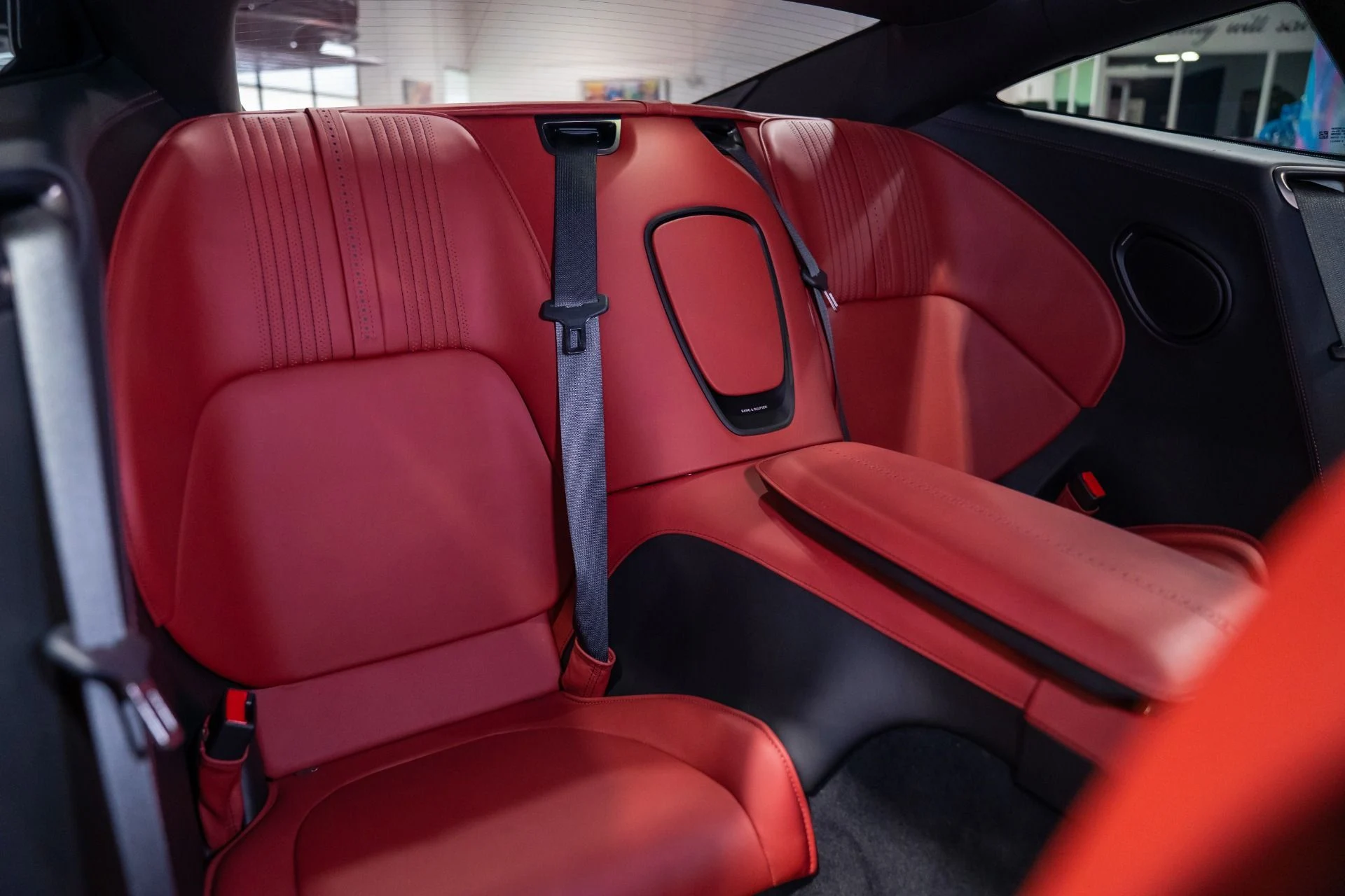 mph039_306705401_Used_2018_Aston_Martin_DB_11_V12_1788901645_3c88c39d6b