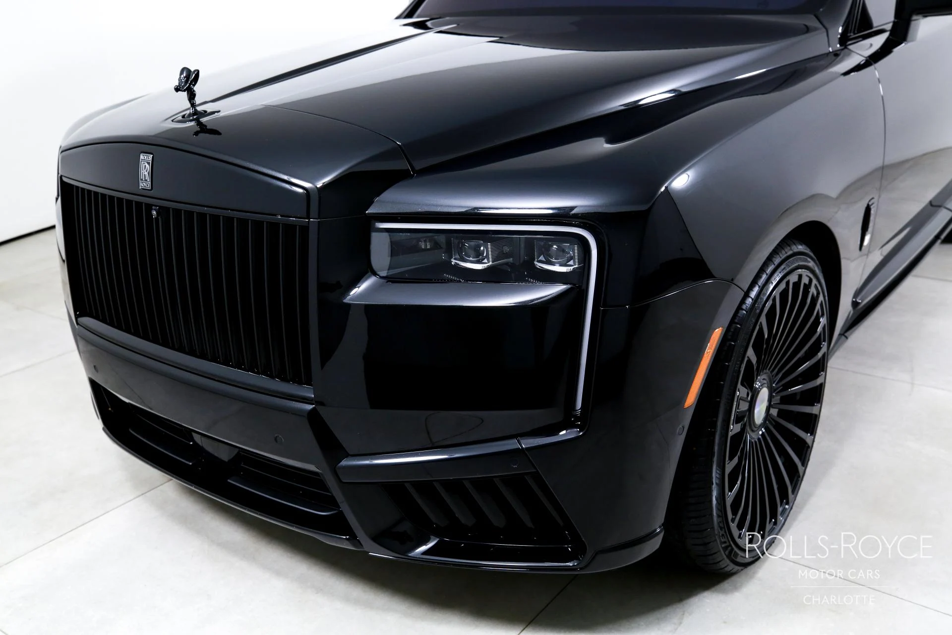 mph039_3067647352_Used_2025_Rolls_Royce_Cullinan_1752166885_5ec503f47f