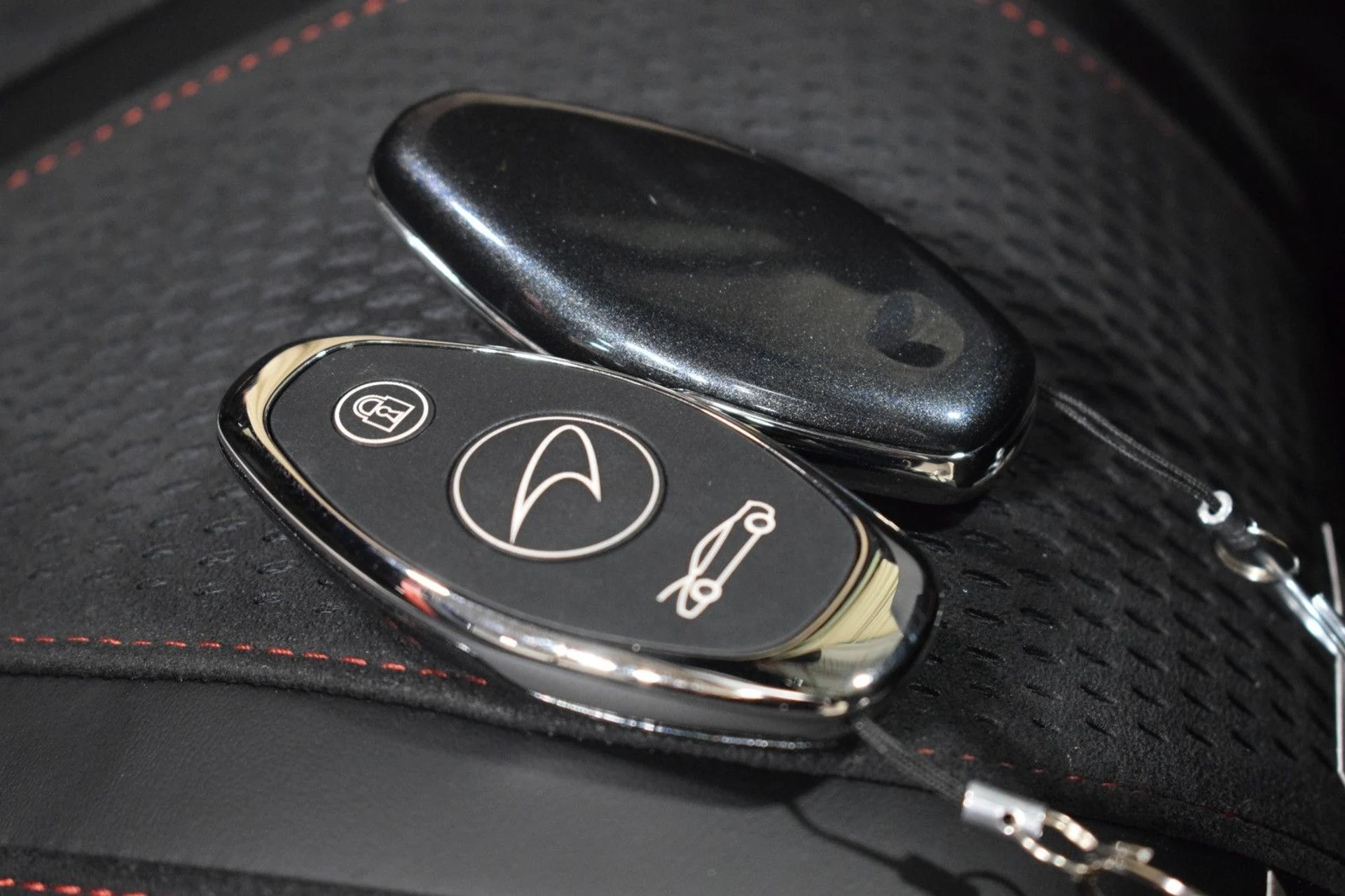 mph039_3069886978_4dec1afc7b23d1ff80adf9f515538a0cx_95f1c101ce