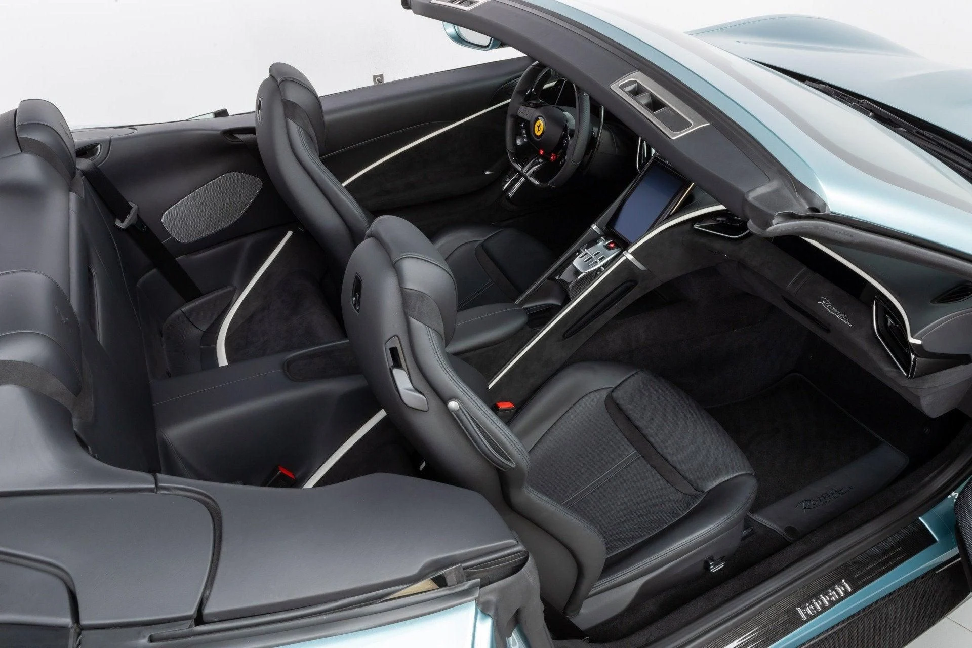 mph039_3077009380_Used_2024_Ferrari_Roma_Spider_1777382688_f6e423d544