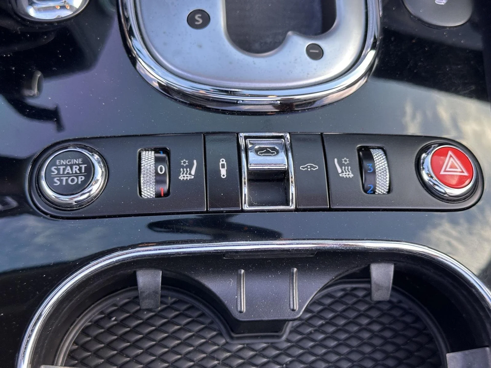 mph039_3083915987_49e0f05a2137e6e89c429b4145b02670_536f2da480