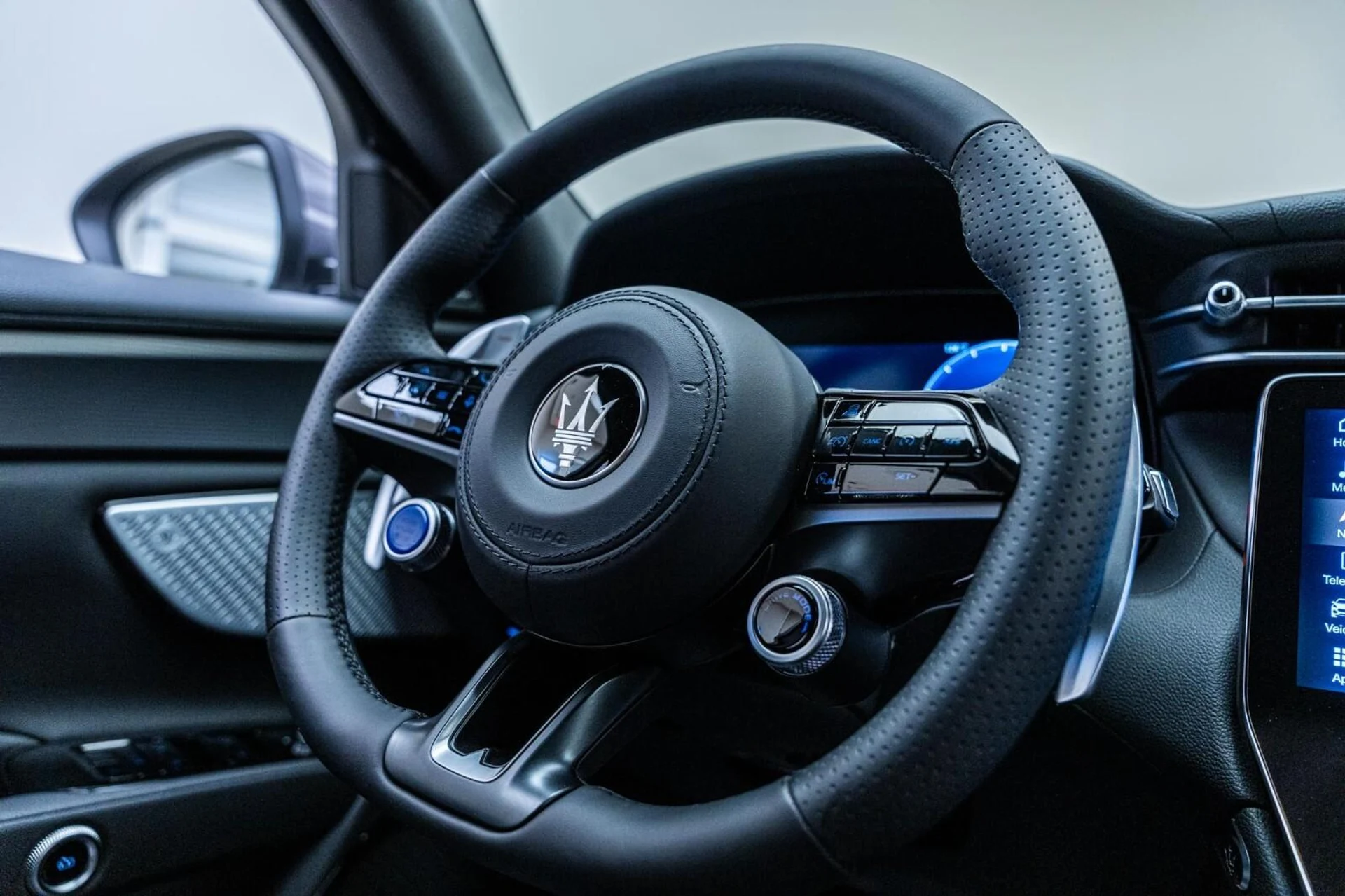 mph039_3091952394_Used_2024_Maserati_Grecale_GT_1761369441_a7f70a2f6b