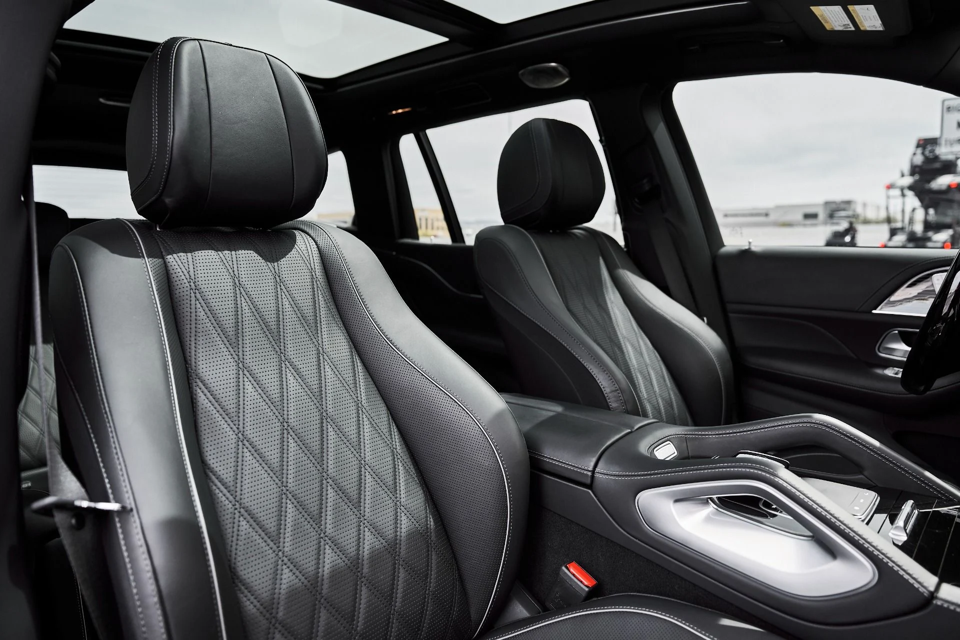 mph039_3110460681_Used_2024_Mercedes_Benz_GLS_Maybach_GLS_600_1776550612_6f52b855be