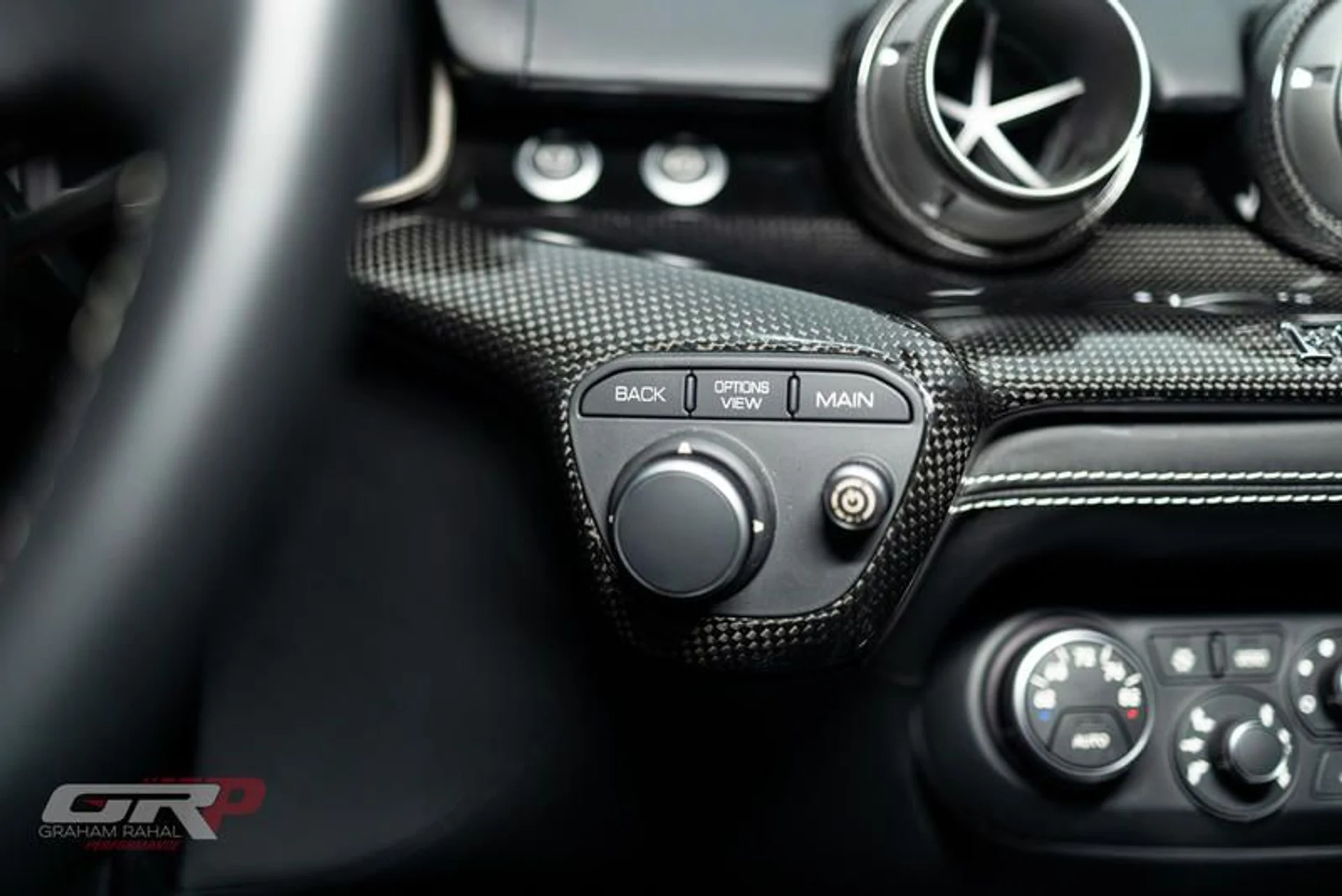 mph039_3121971966_B97_EC_134_9_B60_4_E66_8_CE_0_F4_E2_DEF_9_D58_F_dc5c28c6d2