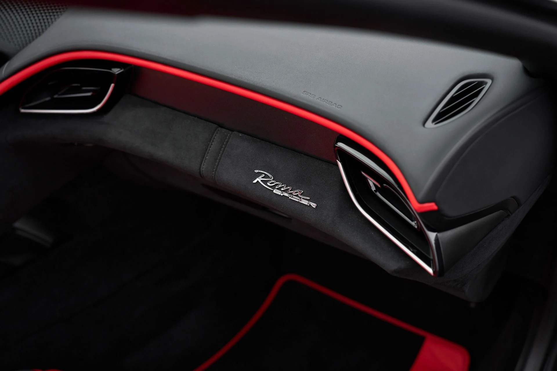 mph039_3125356216_Used_2024_Ferrari_Roma_Base_1763170091_f41cb9edeb