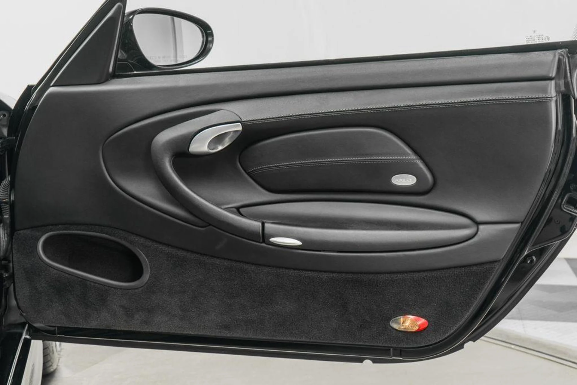 mph039_3127235885_b_Qw_R_Gj_JTZ_97p_B_Mt2_Vq_Nv3c_F8_Boo_60a80d074f