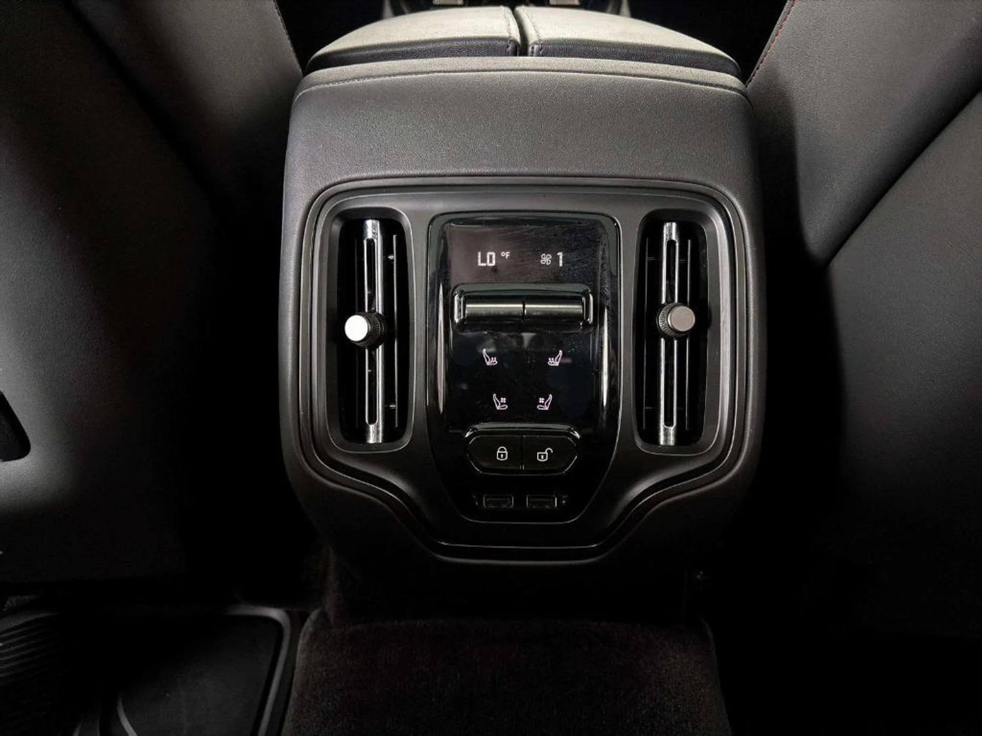 mph039_3130915926_c_Wej_L37ze_M30_U_Mxi2_Y12_U_Jnk_Xr_Q_c589c2c2ca