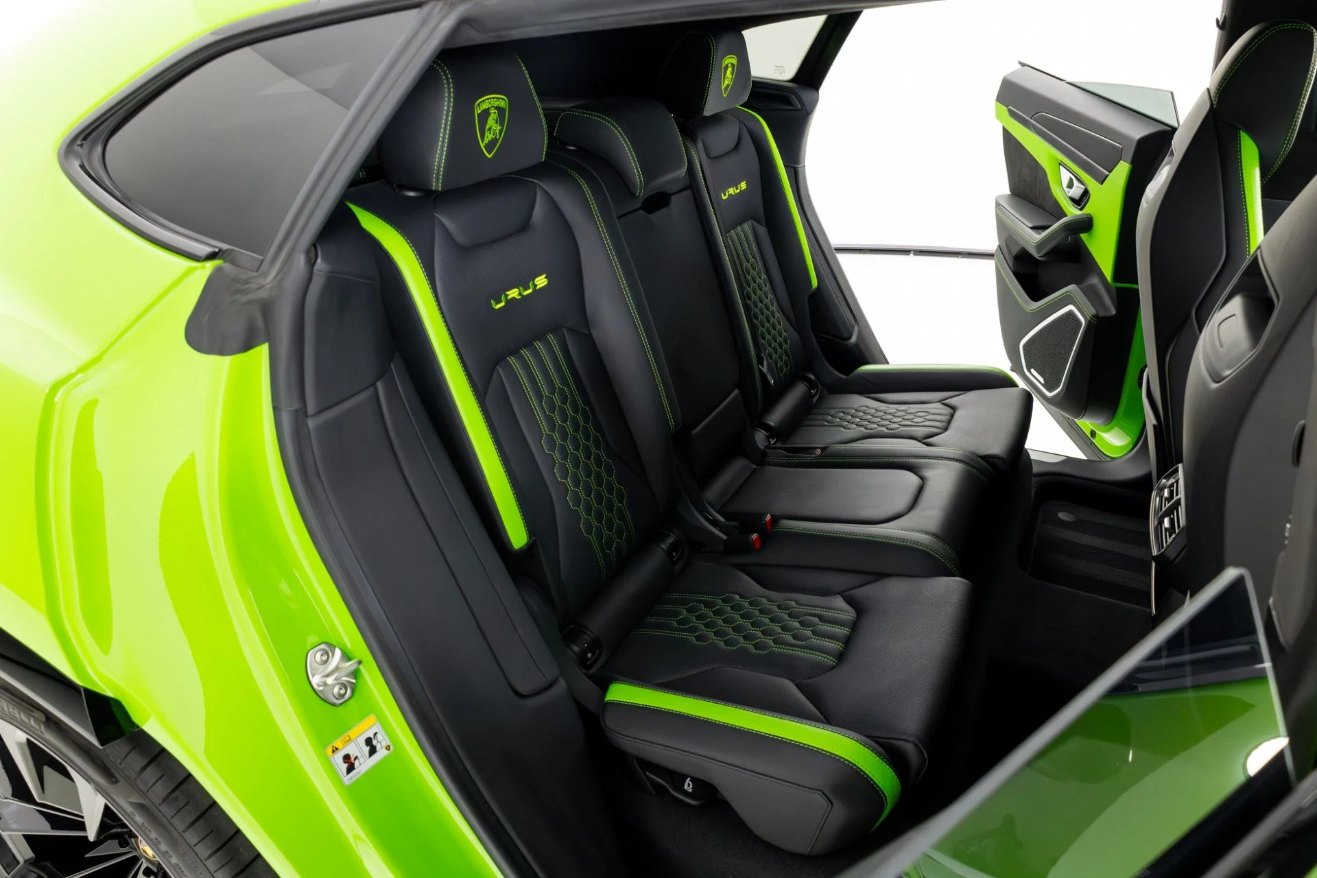 mph039_3135703320_Used_2023_Lamborghini_Urus_S_1769555052_f2afffd364