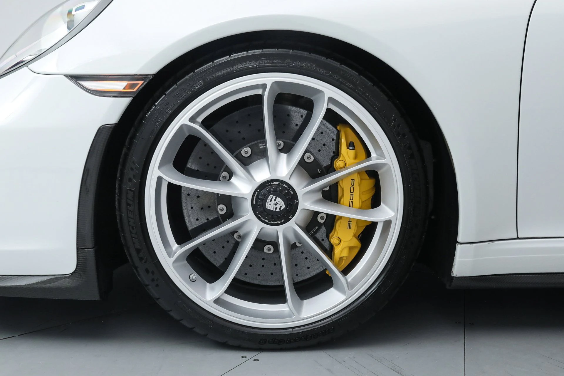 mph039_3164466030_4076fc3aff5caba00e06a9d3f0122ef4_a909efa8b8