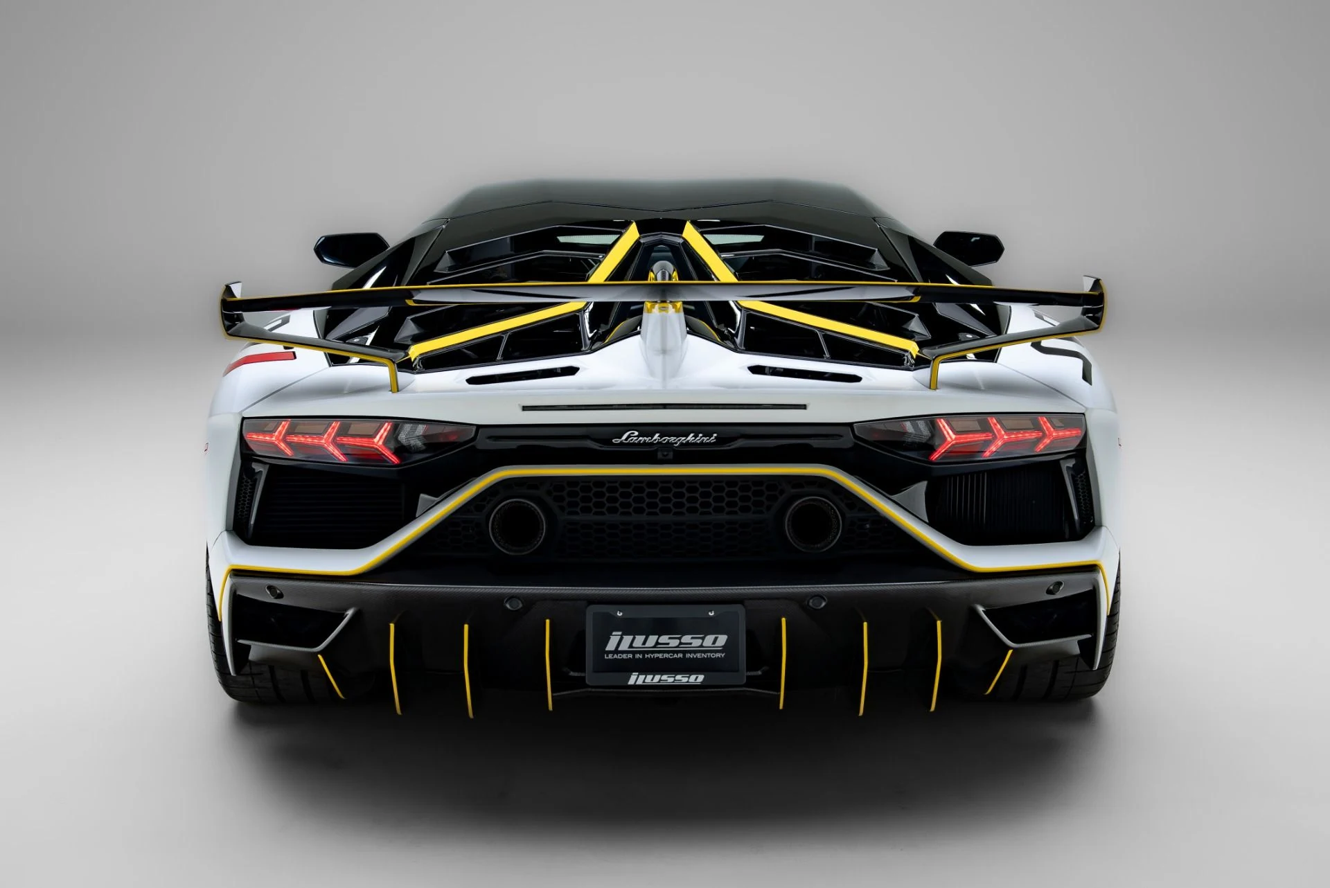 mph039_3168208782_Used_2021_Lamborghini_Aventador_LP_770_4_SVJ_1776372314_5c38b5ab11