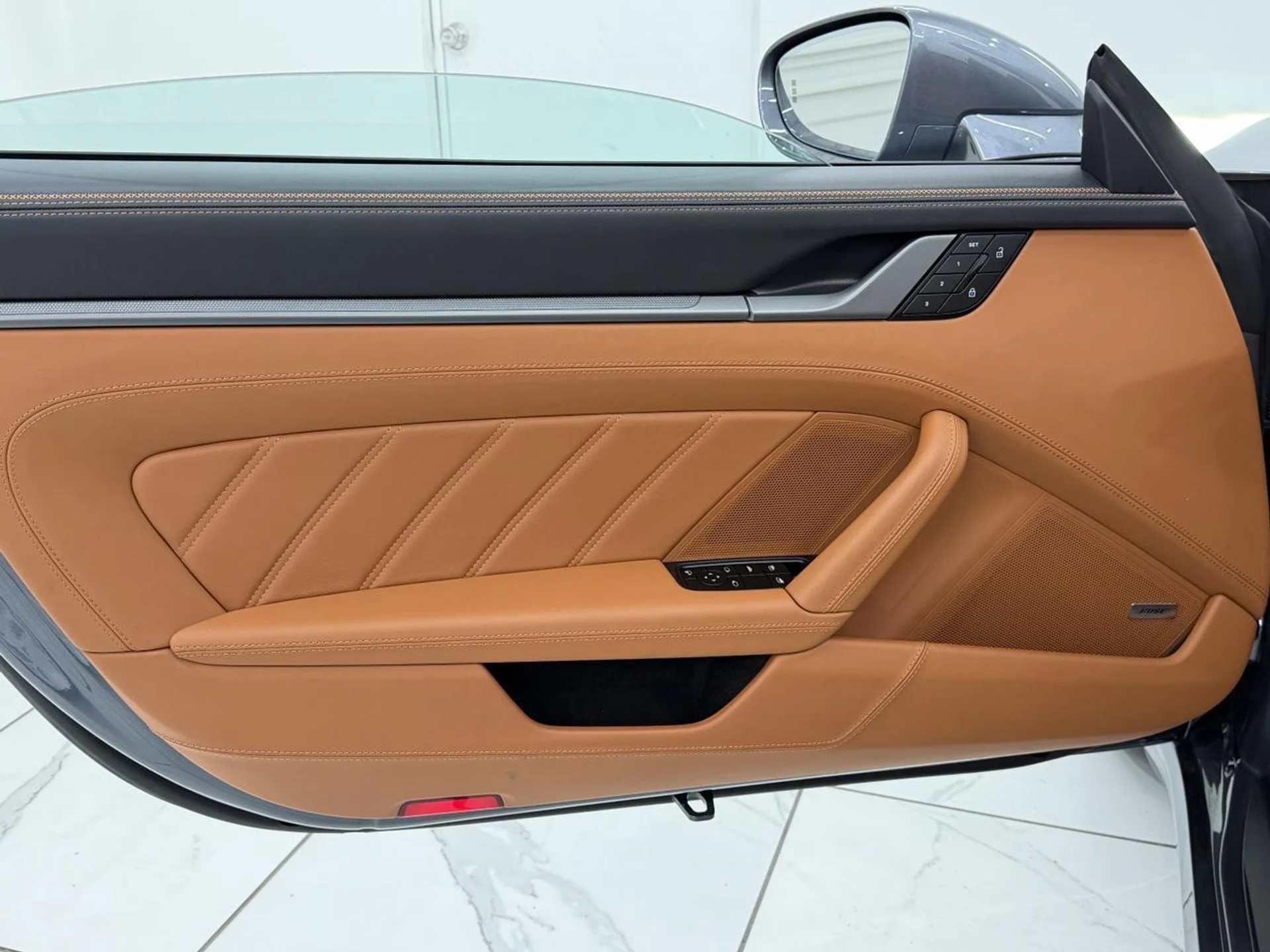 mph039_3168664148_82f16f24679b3a3f56a22f62284aafb1_0234511b3d