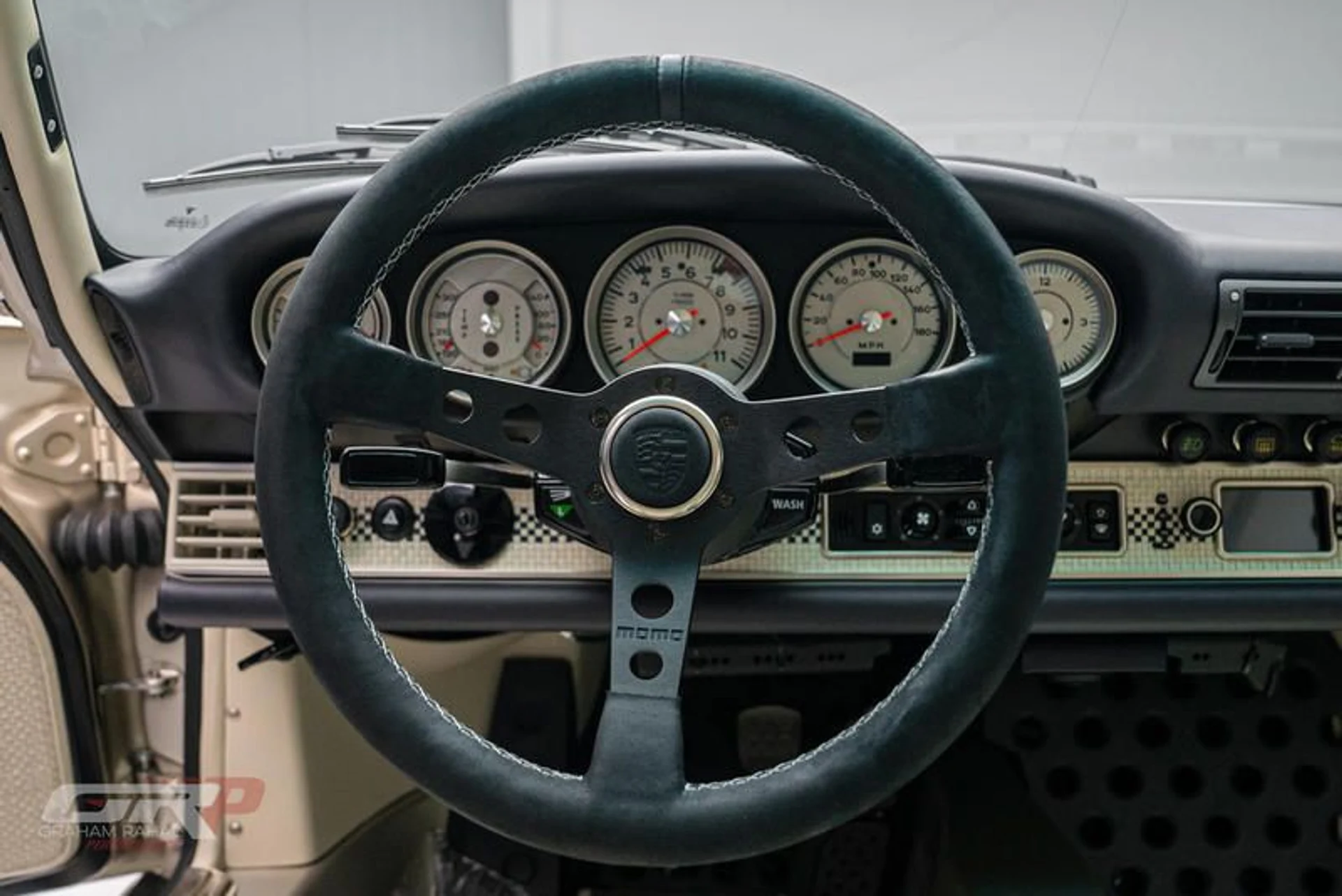 mph039_3174073492_DE_81_C1_A5_18_EC_4_E66_8_D29_69_F0792418_F3_a56136295b