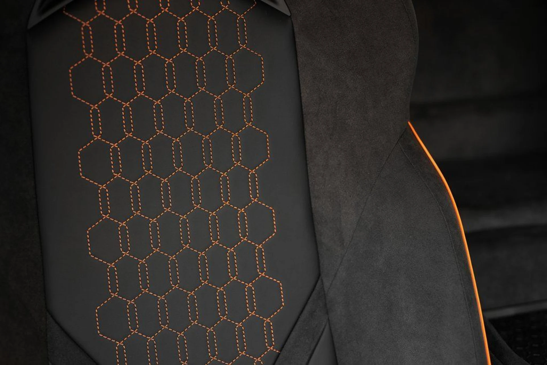 mph039_3182021410_0ef7a44872e4f4618664a9bb9f92ca94x_a05bc36a4f